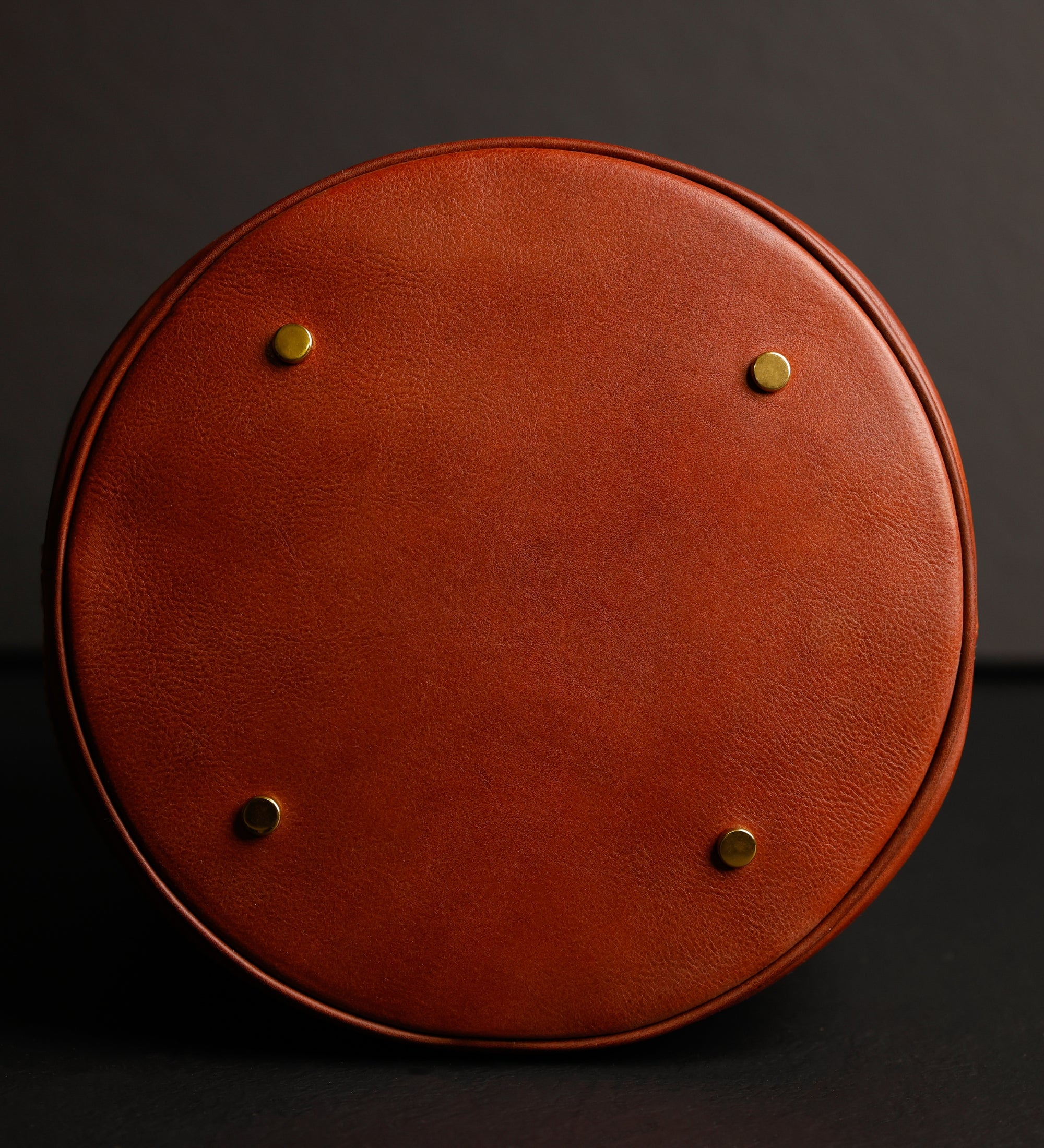 Bolso bucket de cuero para mujer: Light In August