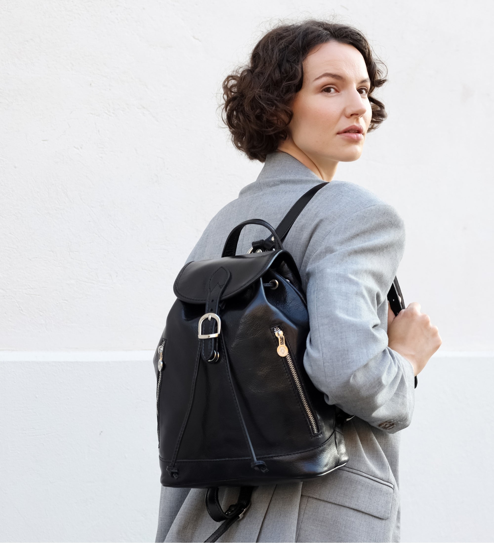 Mochila de cuero para mujer: White Noise