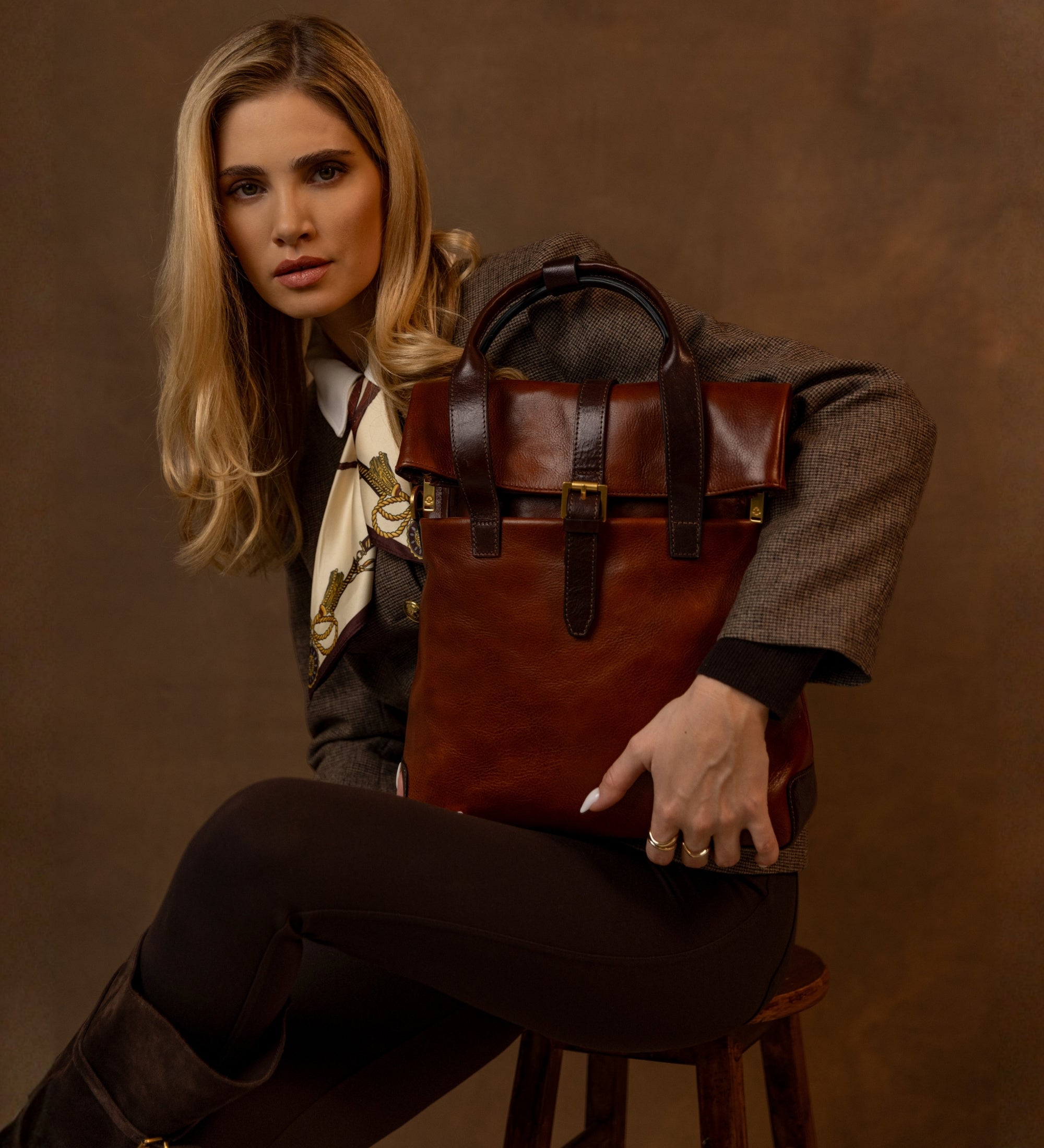 Bolso de hombro/mochila de cuero convertible para mujer: The Awakening