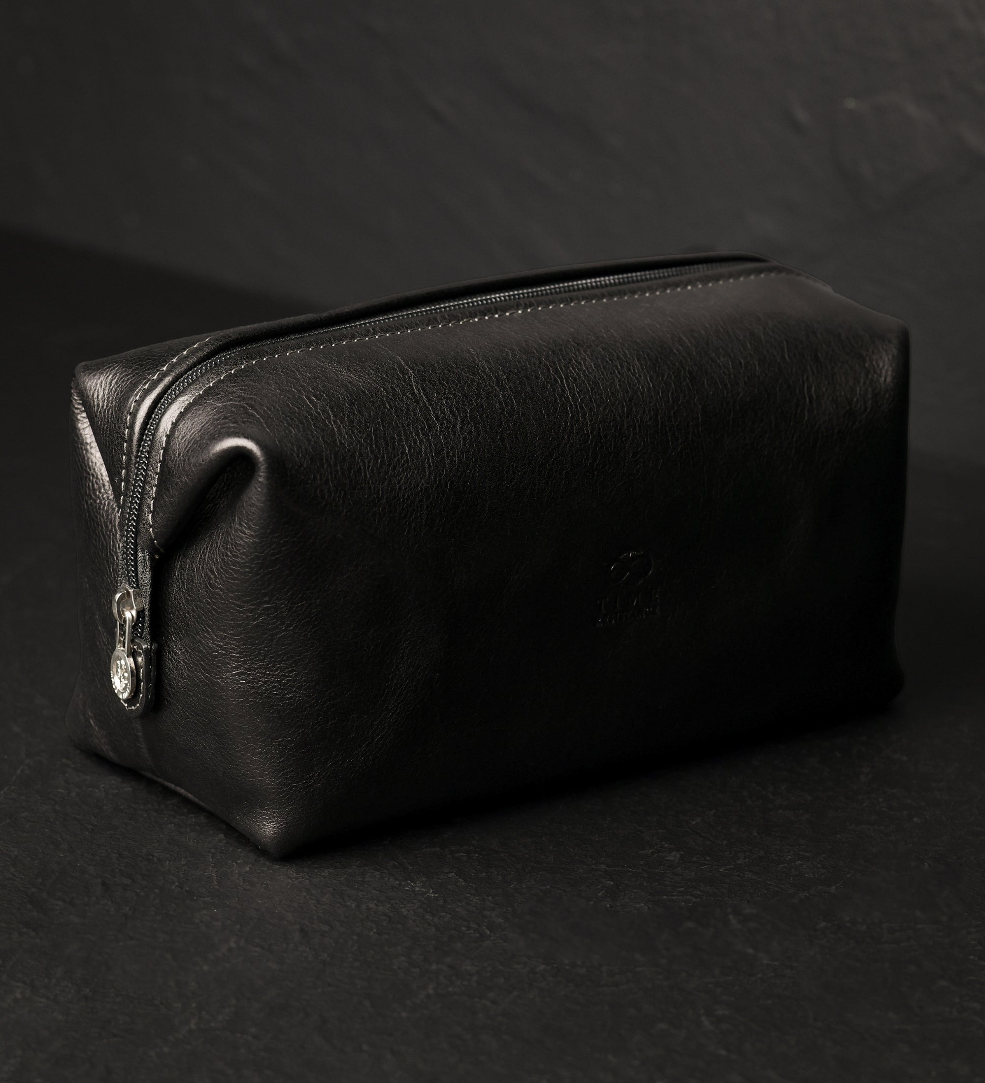 Neceser de tocador de cuero para mujer: Four Past Midnight