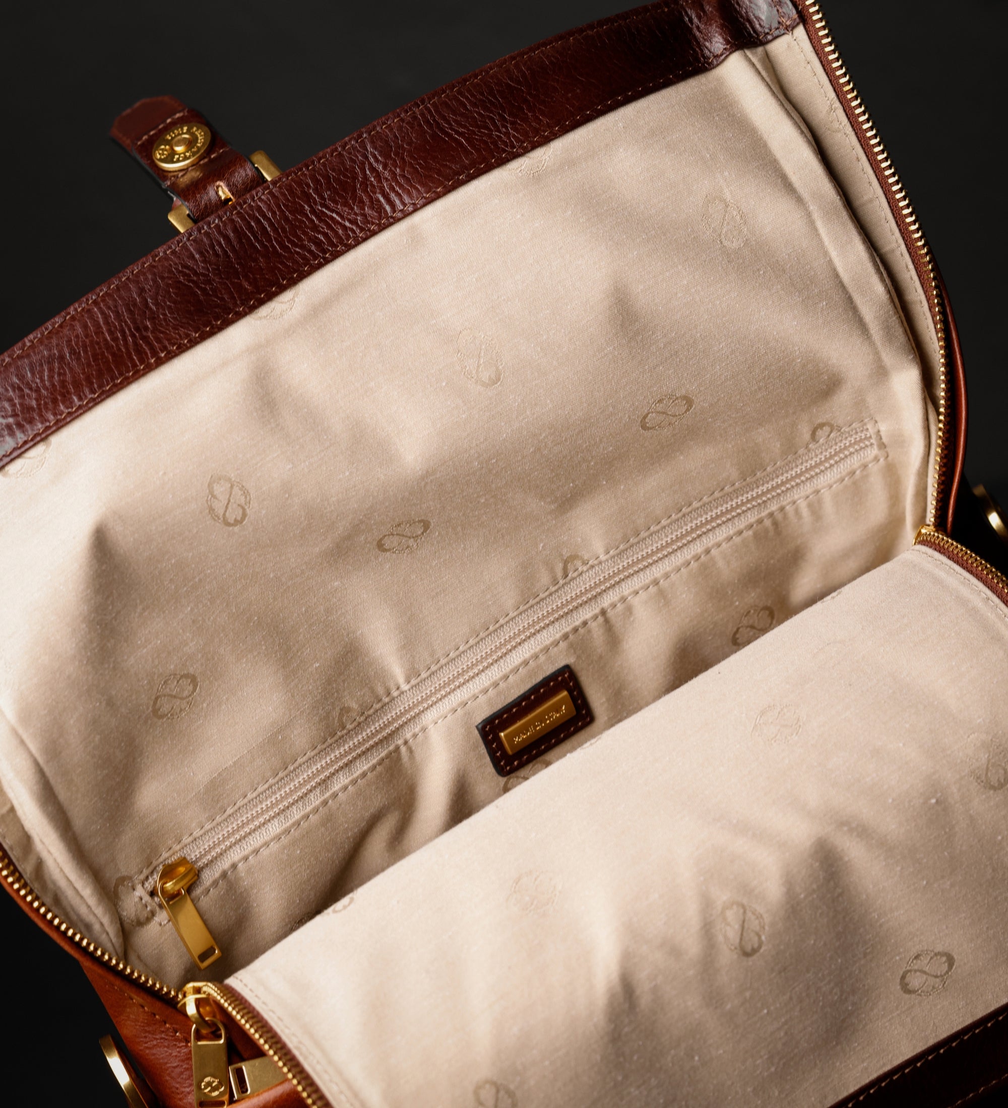 Bolso de hombro/mochila de cuero convertible para mujer: The Awakening