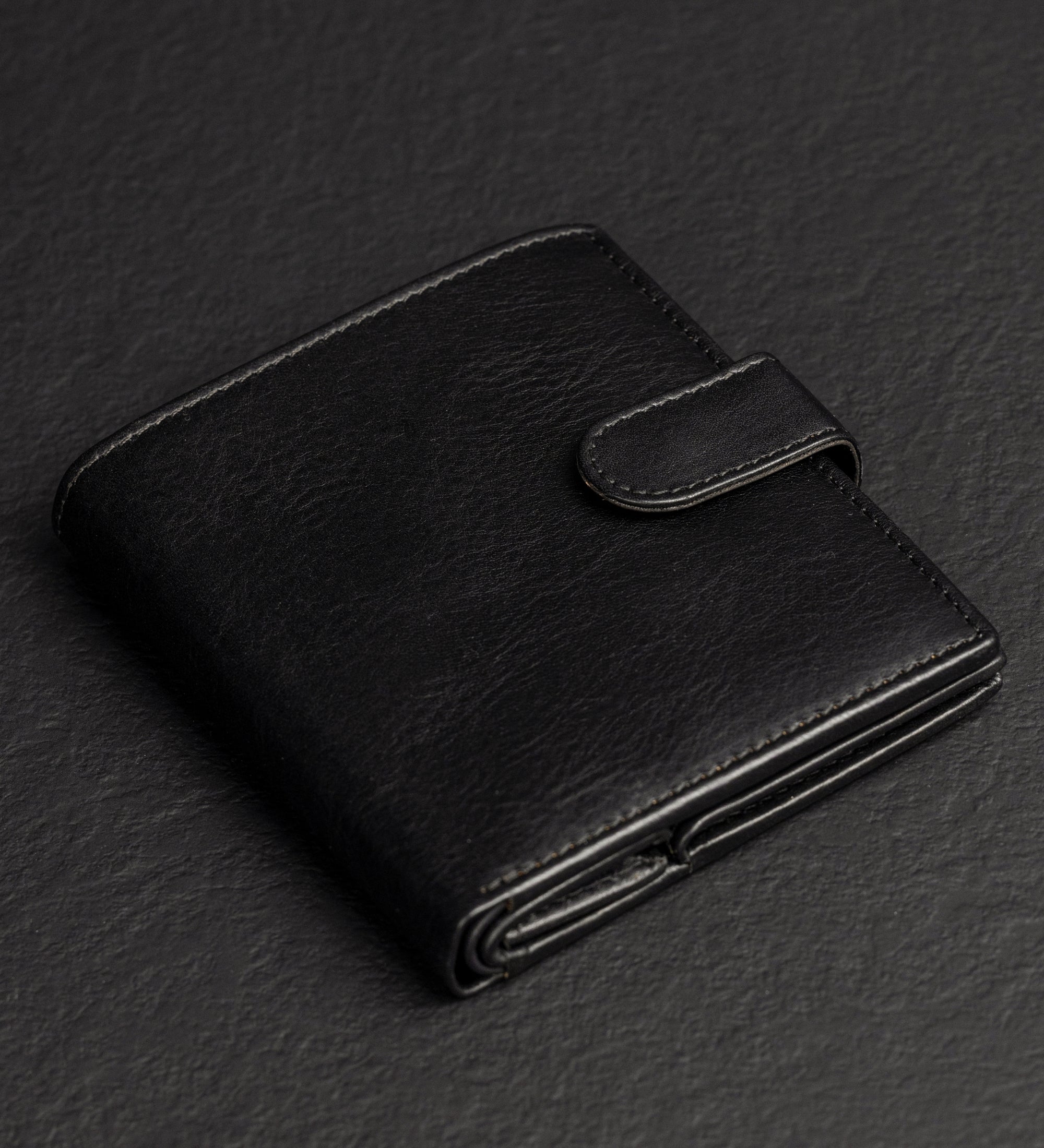 Cartera de cuero de doble compartimento y cierre a presión: Ironweed
