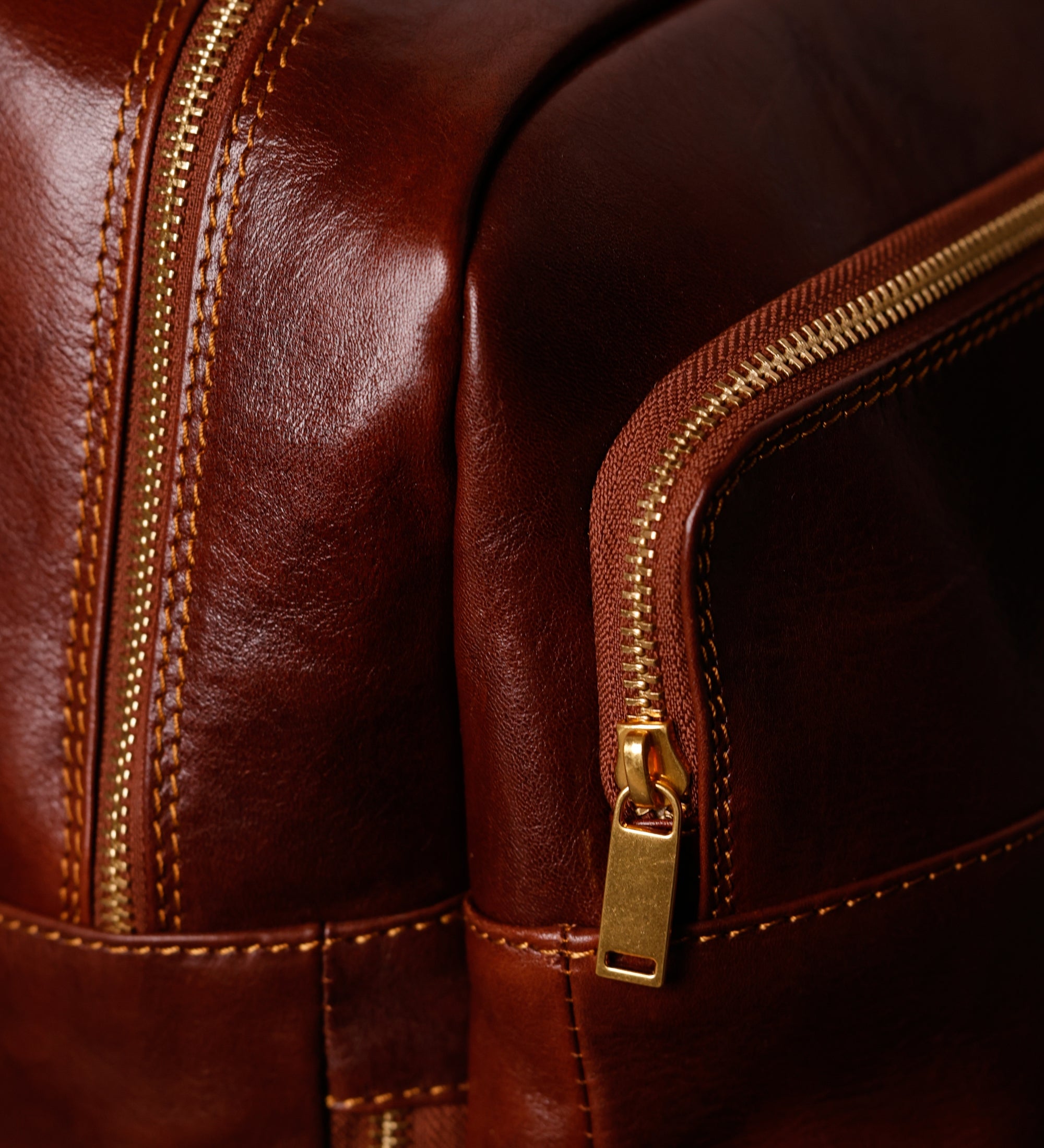 Mochila de viaje de cuero para mujer: L.A. Confidential