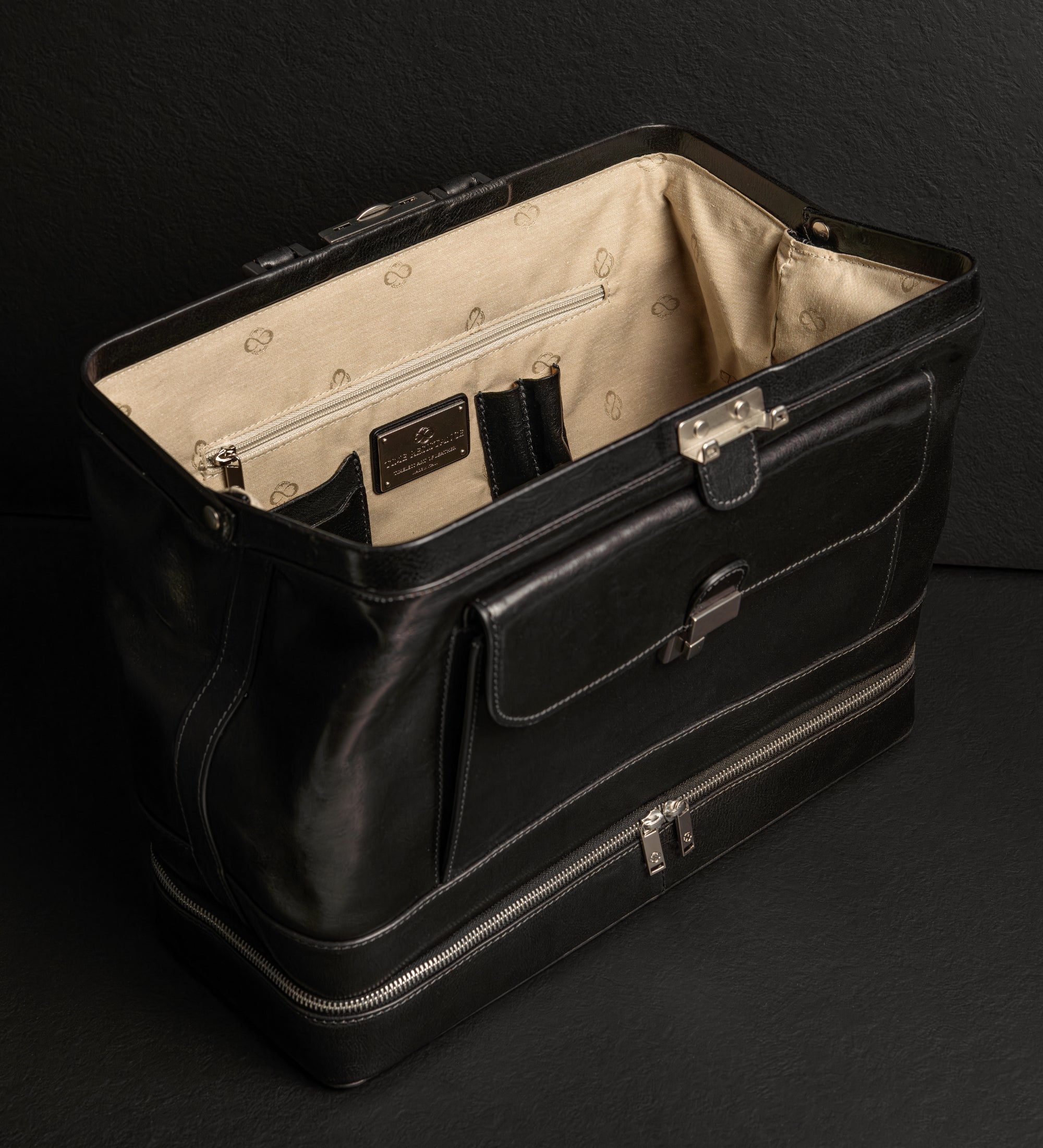 Bolso de médico de cuero italiano grande: The Master and Margarita