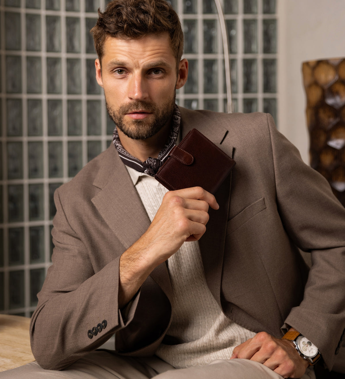 Cartera de cuero de doble compartimento y cierre a presión: Ironweed