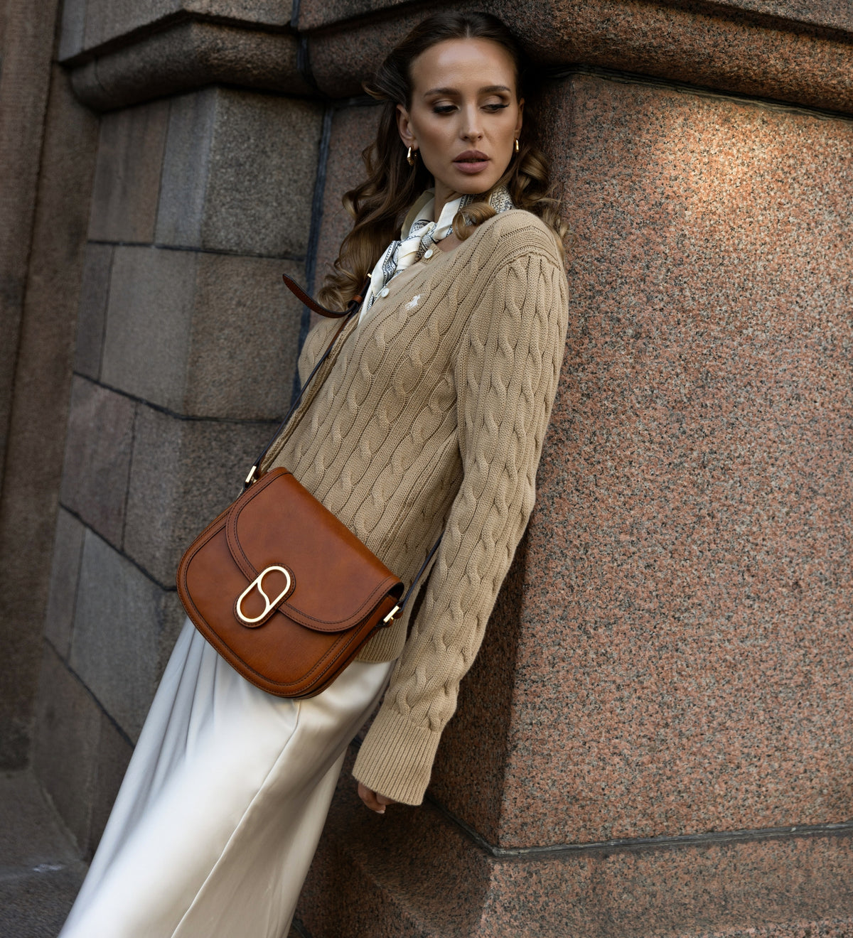 Bolso bandolera saddle de cuero para mujer: Villette