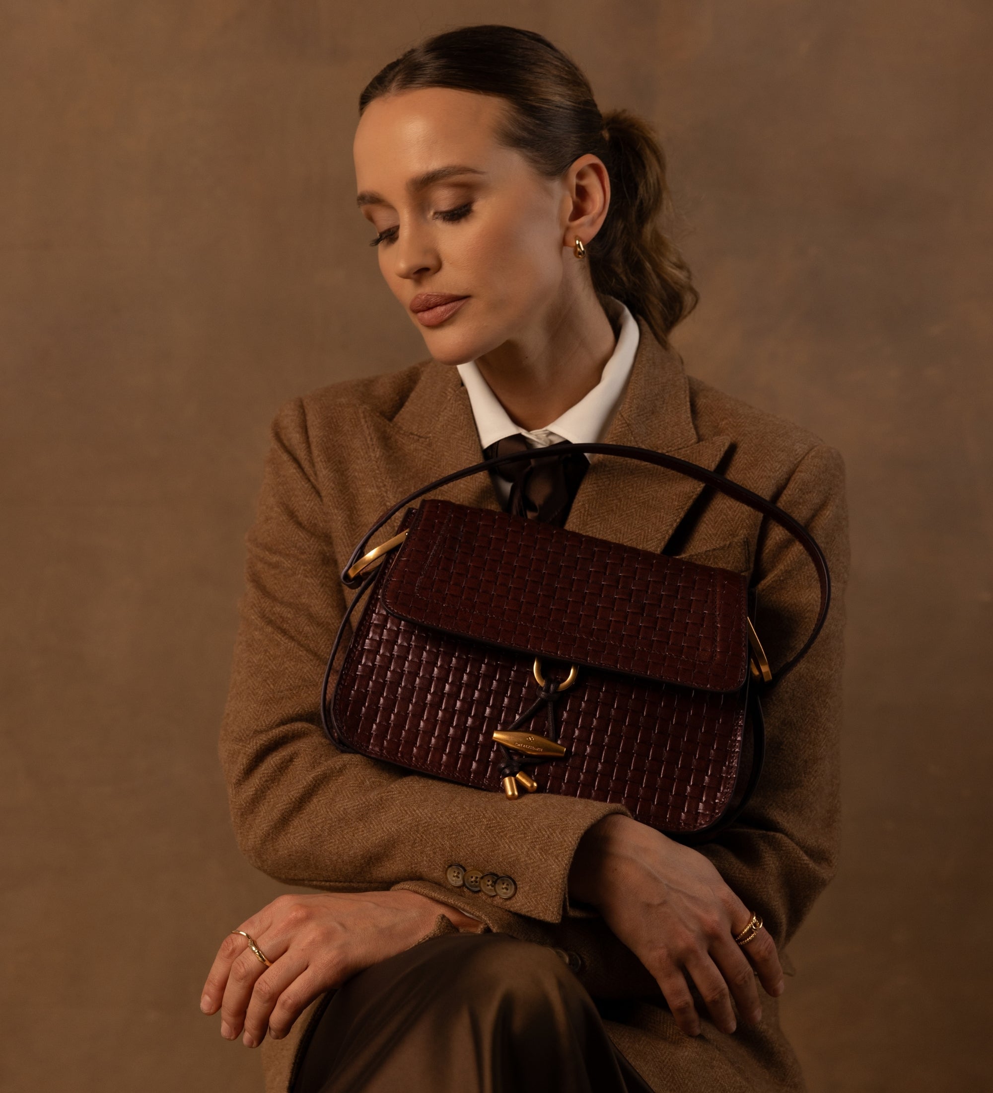 Bolso de cuero con solapa para mujer: Possession