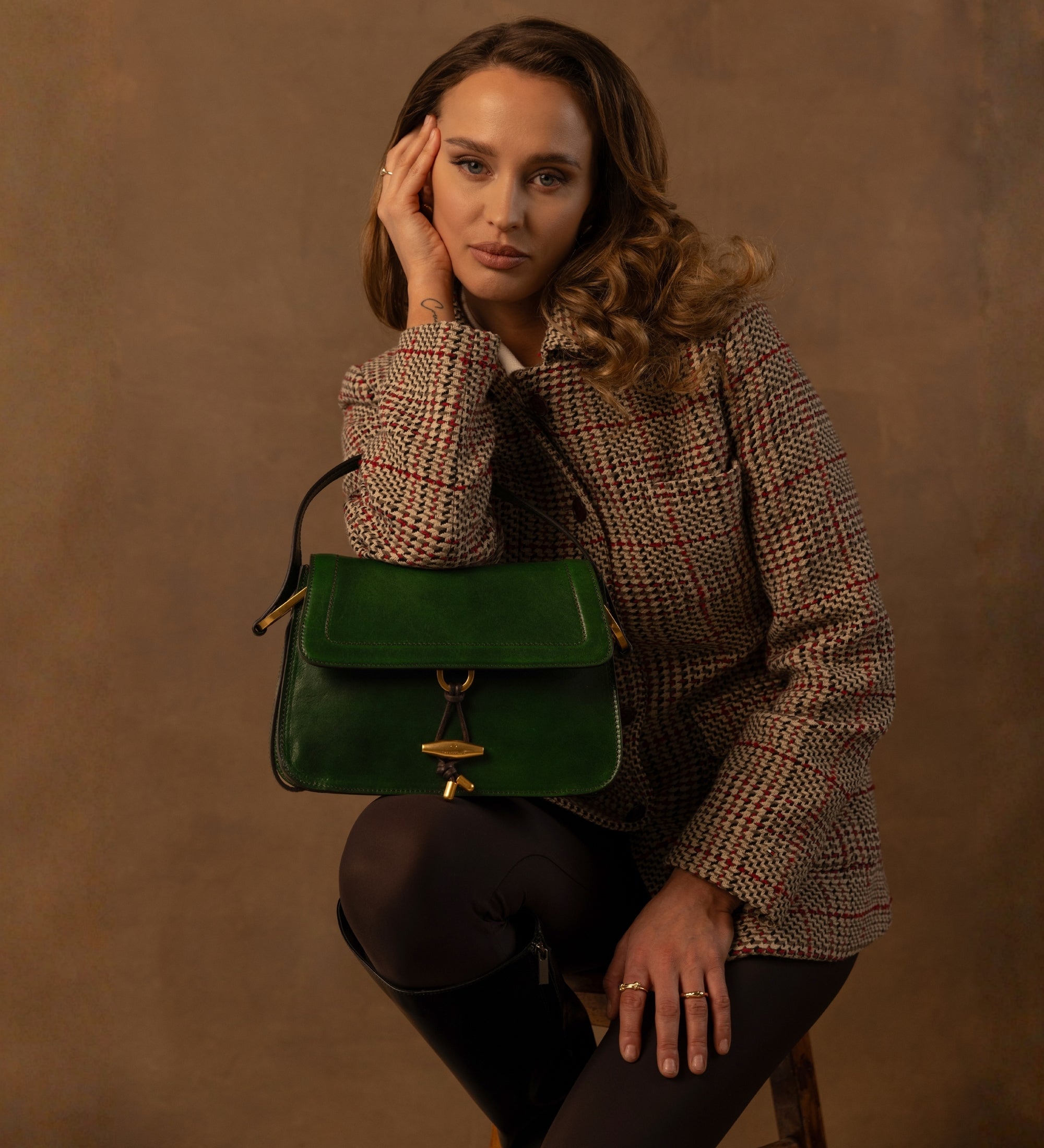 Bolso de cuero con solapa para mujer: Possession