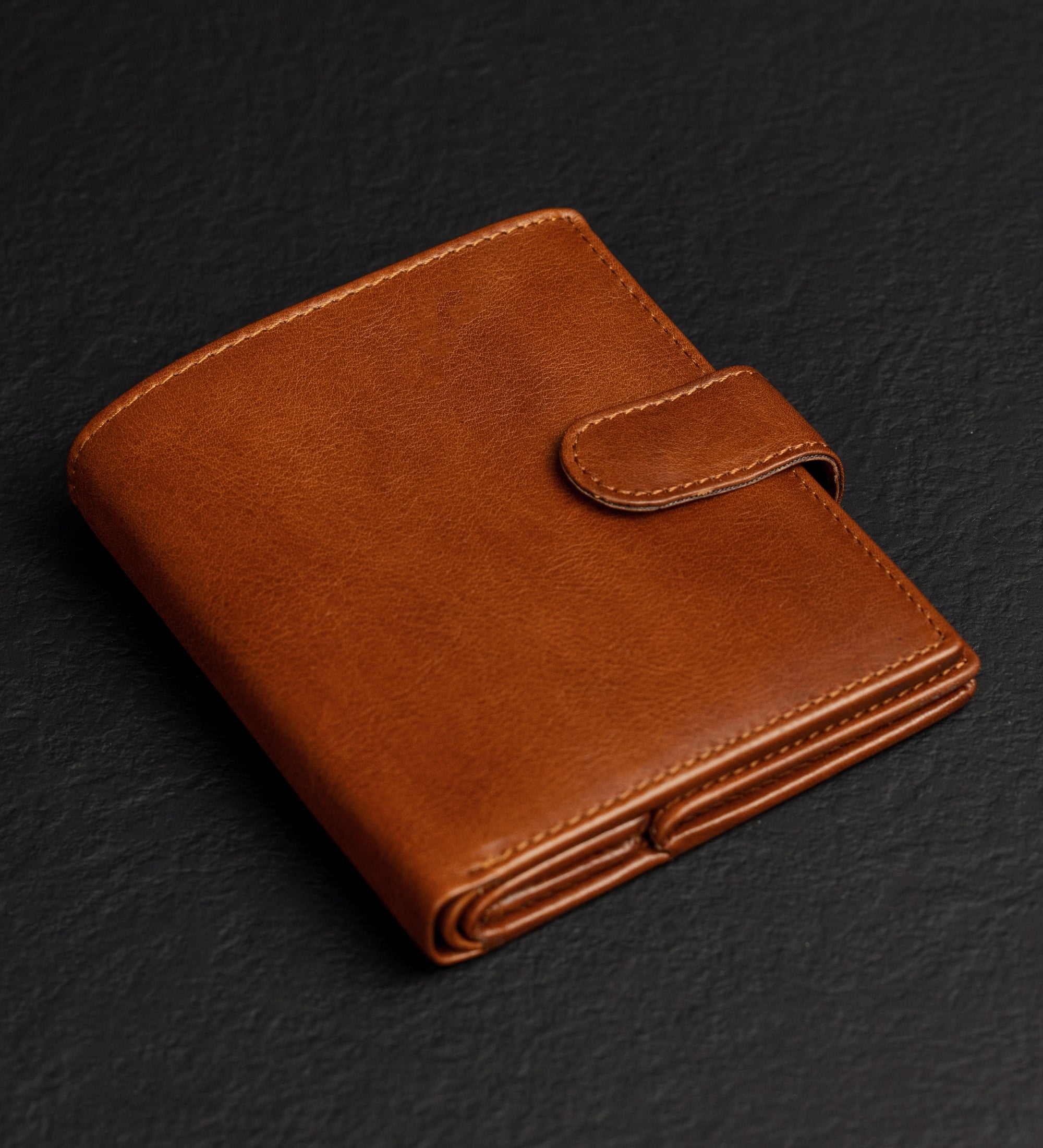 Cartera de cuero de doble compartimento y cierre a presión: Ironweed