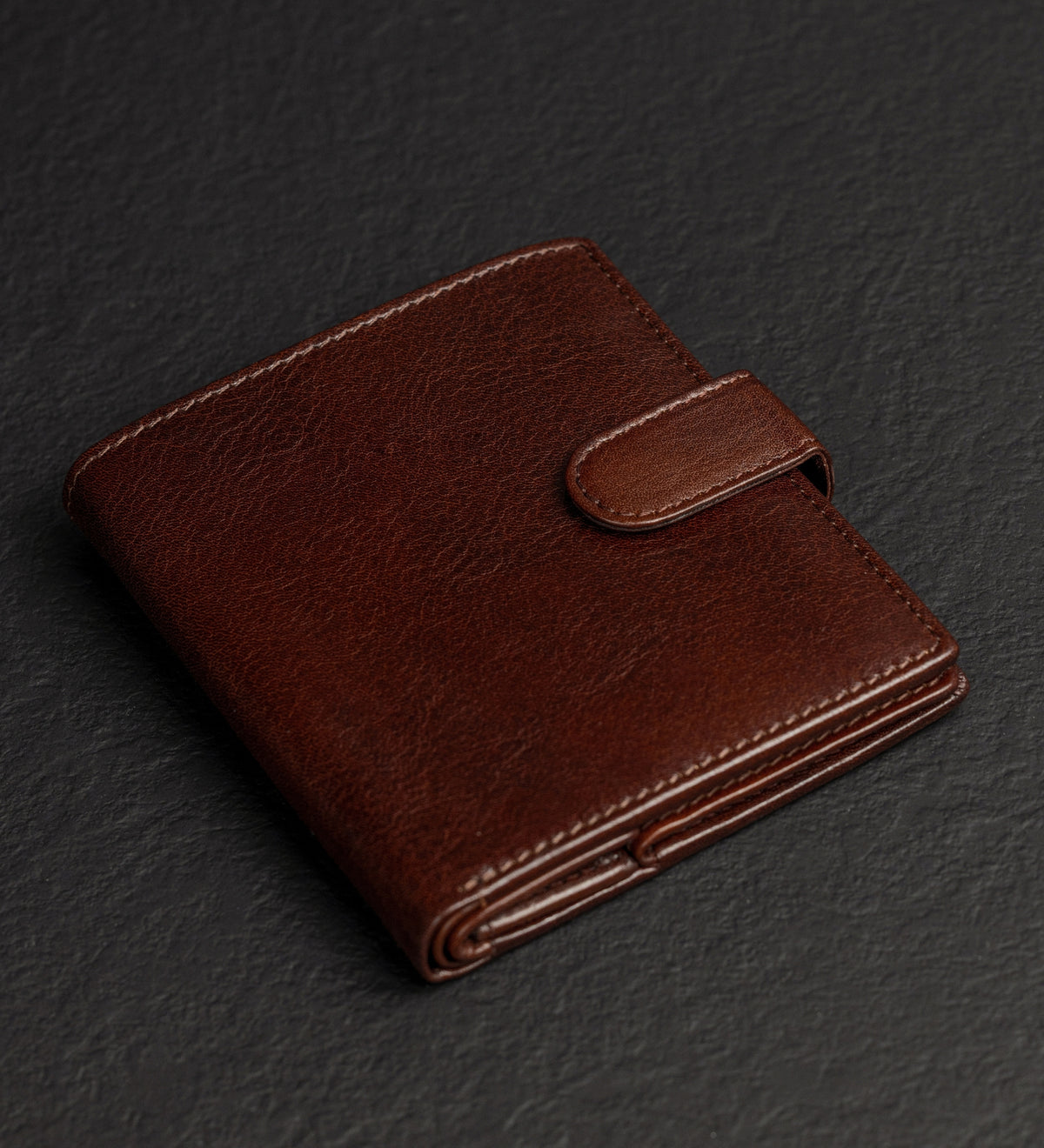 Cartera de cuero de doble compartimento y cierre a presión: Ironweed