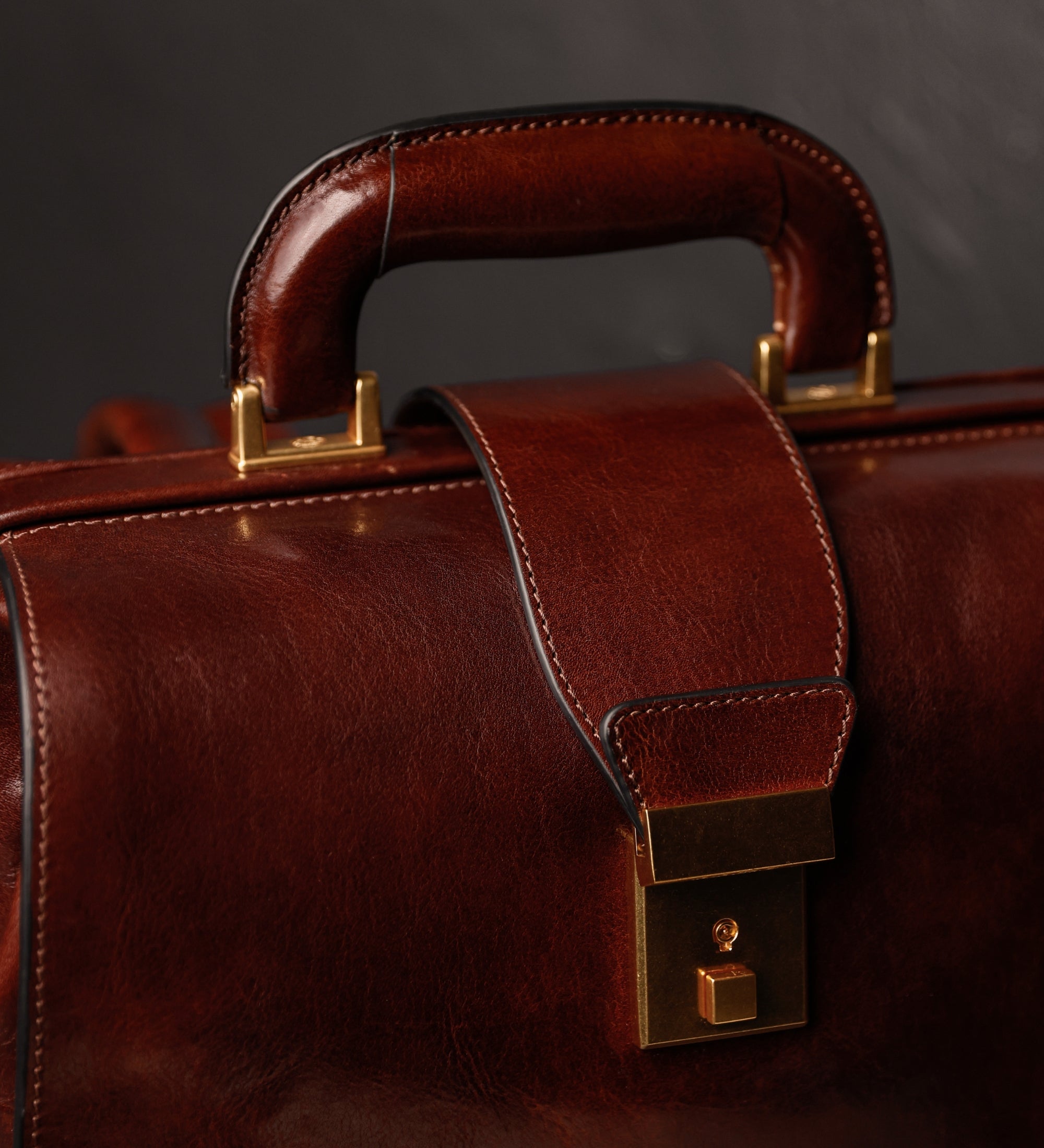 Mochila de cuero: A Brief Story of Time