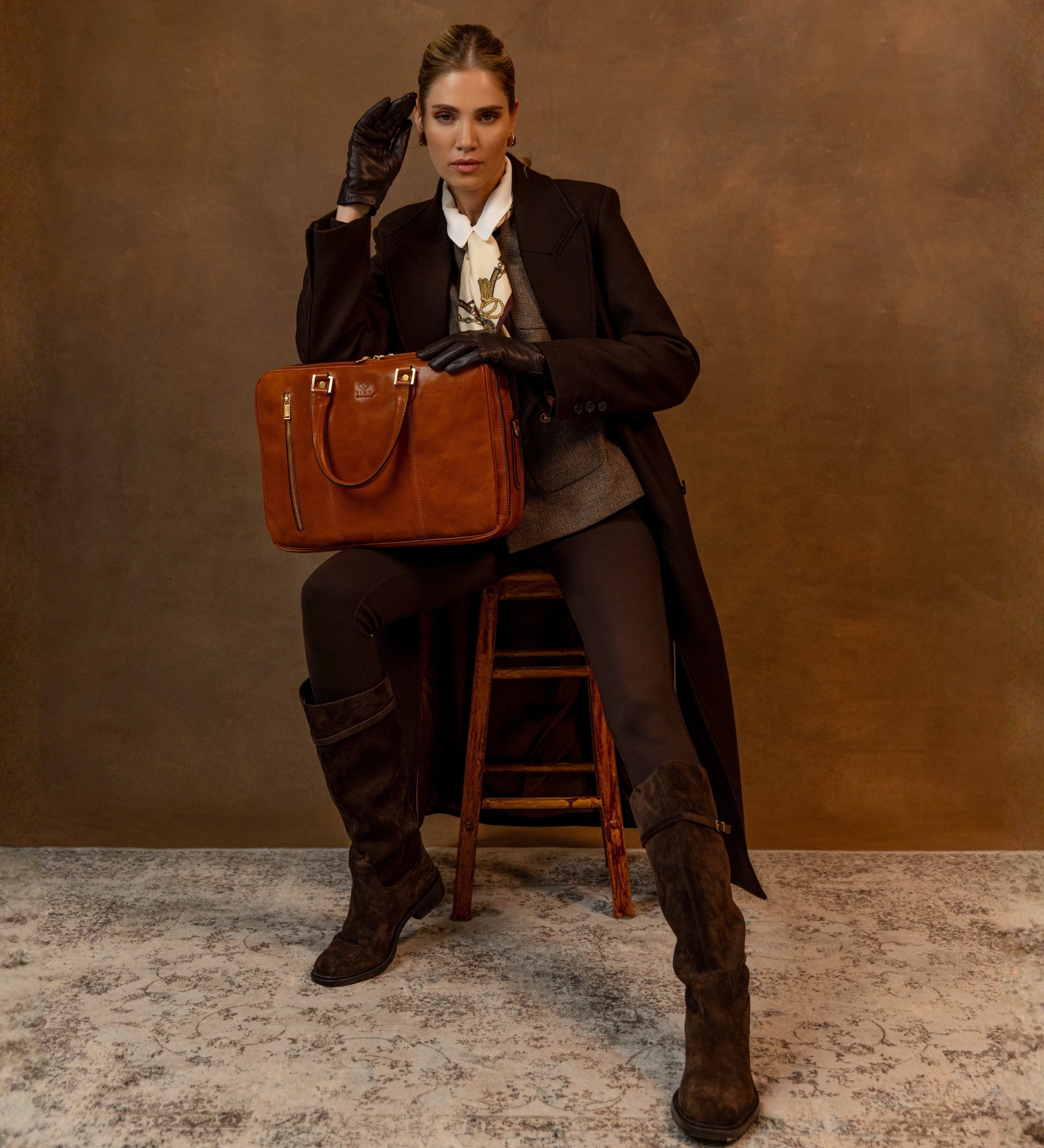 Mochila/bolso convertible de cuero para mujer: A Farewell to Arms