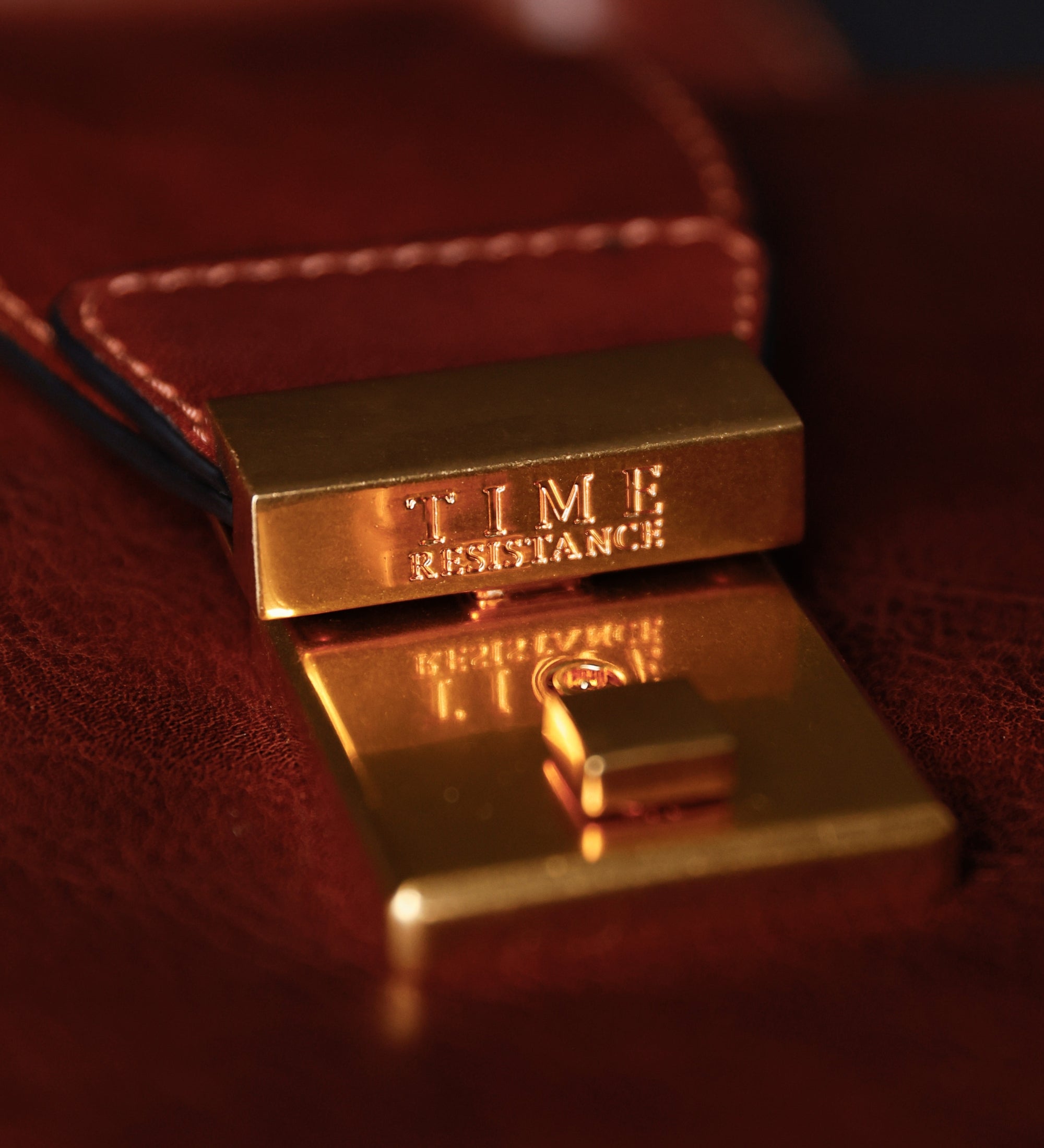 Mochila de cuero: A Brief Story of Time