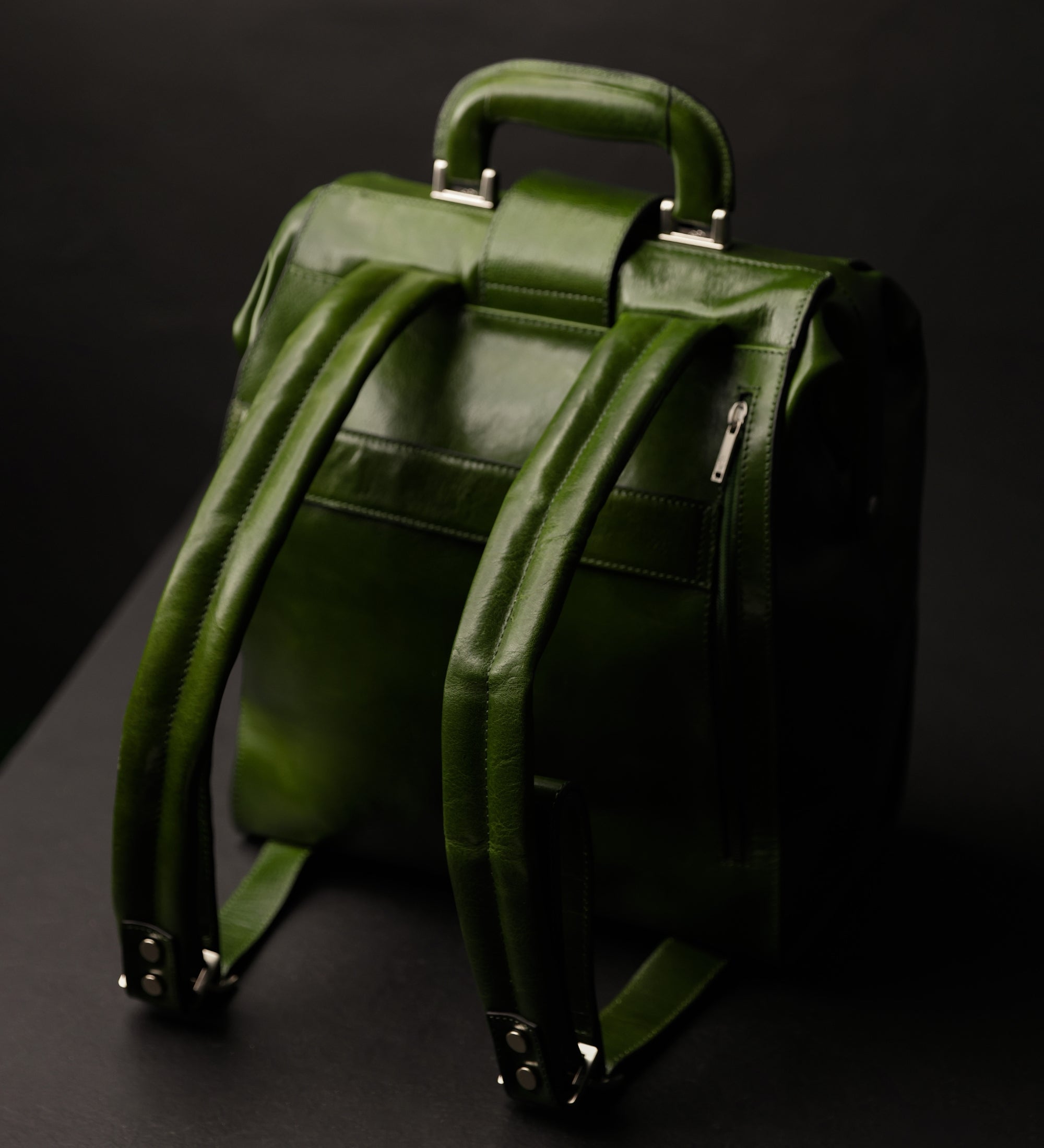 Mochila de cuero: A Brief Story of Time