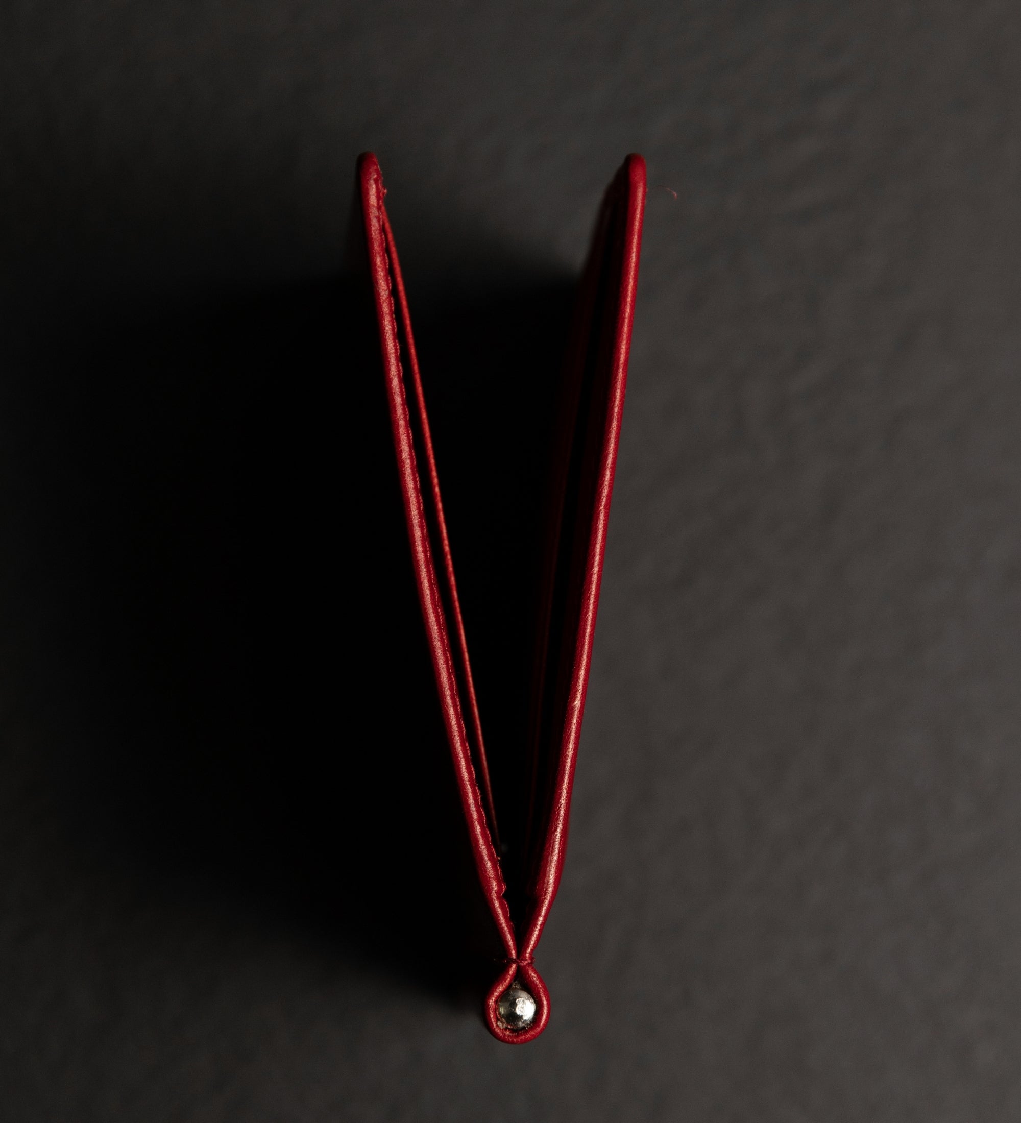 Cartera con Clip de Cuero - The Outsider