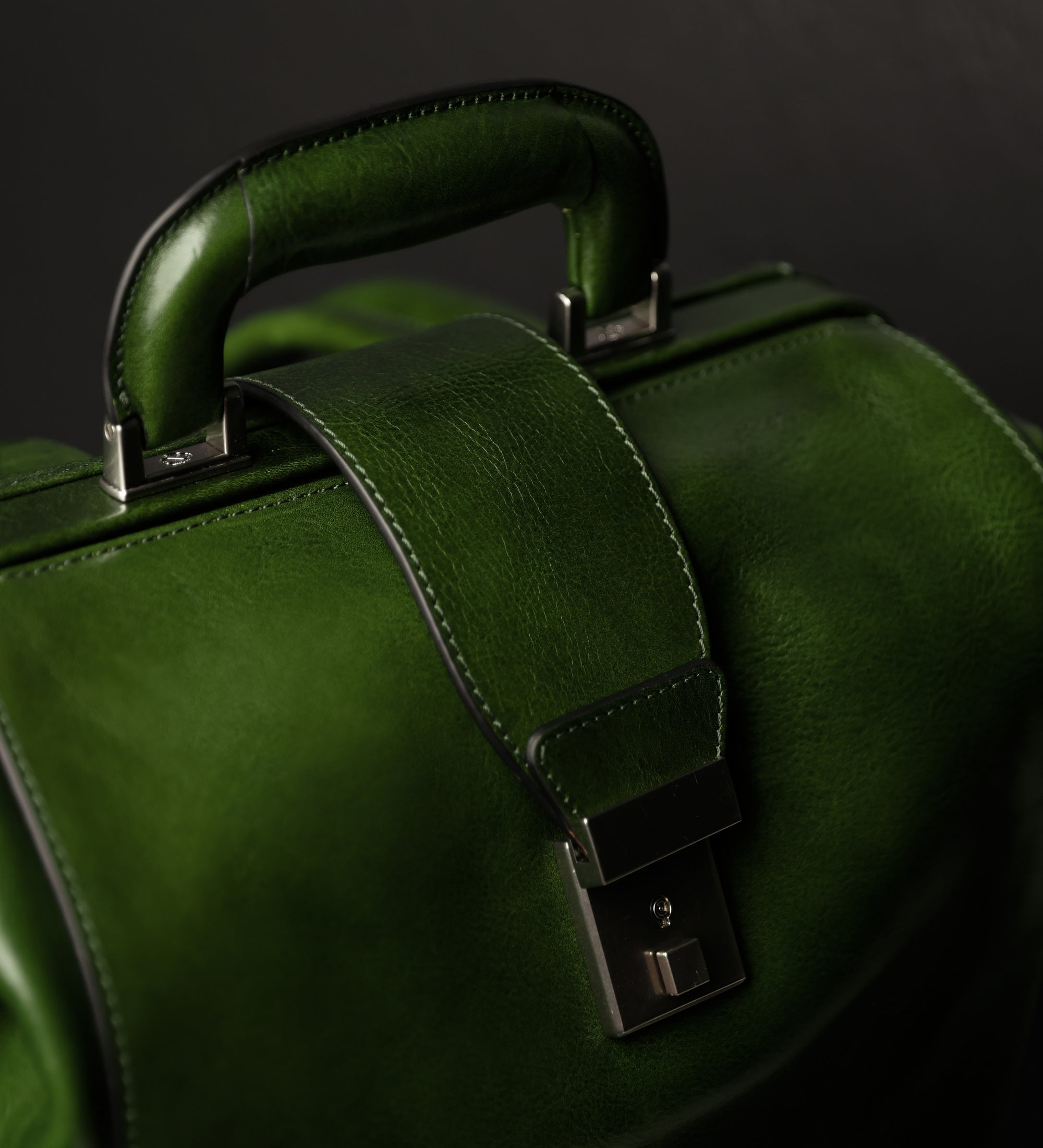 Mochila de cuero: A Brief Story of Time