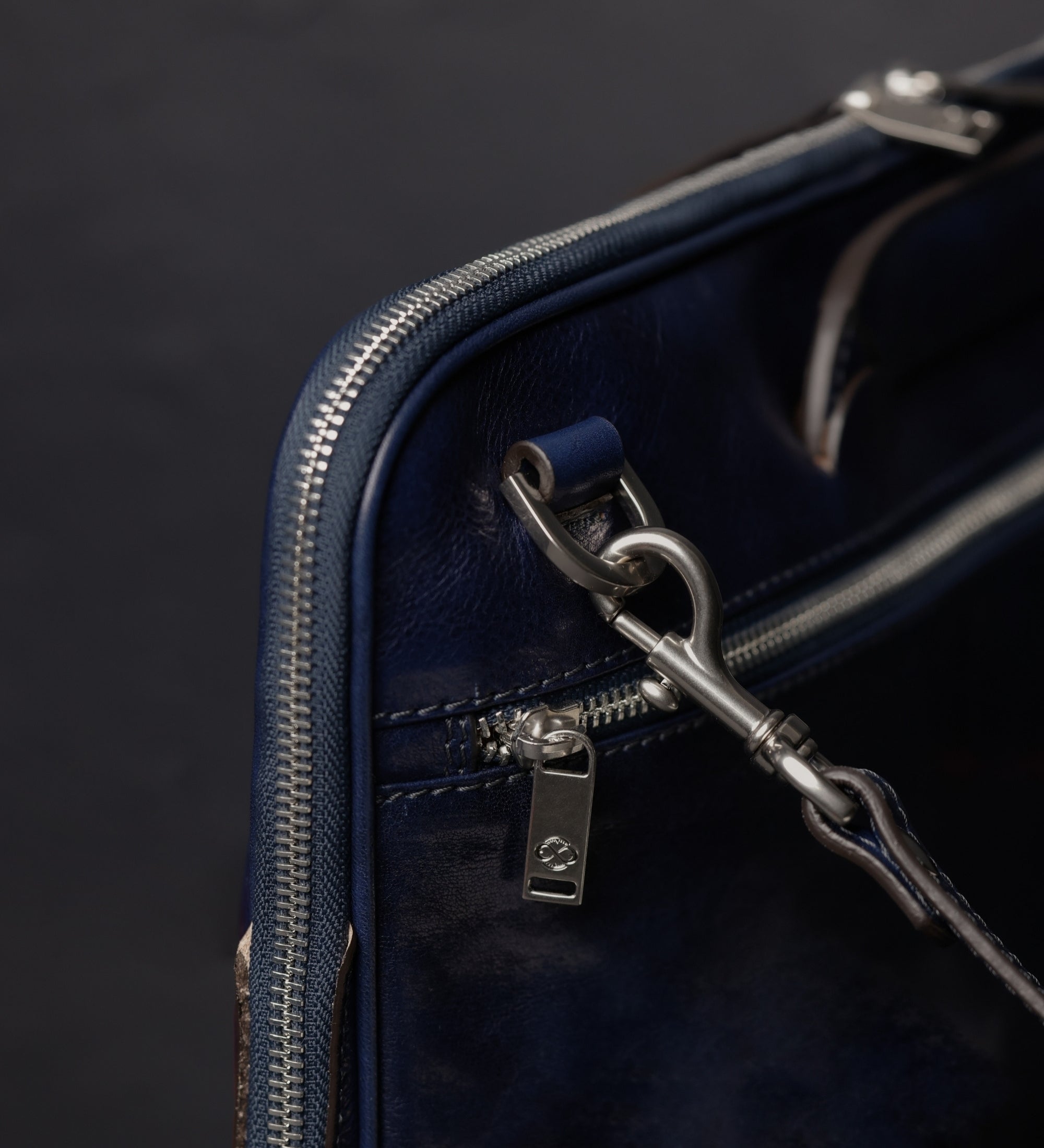 Bolso para portátil/maletín de cuero: Brave New World