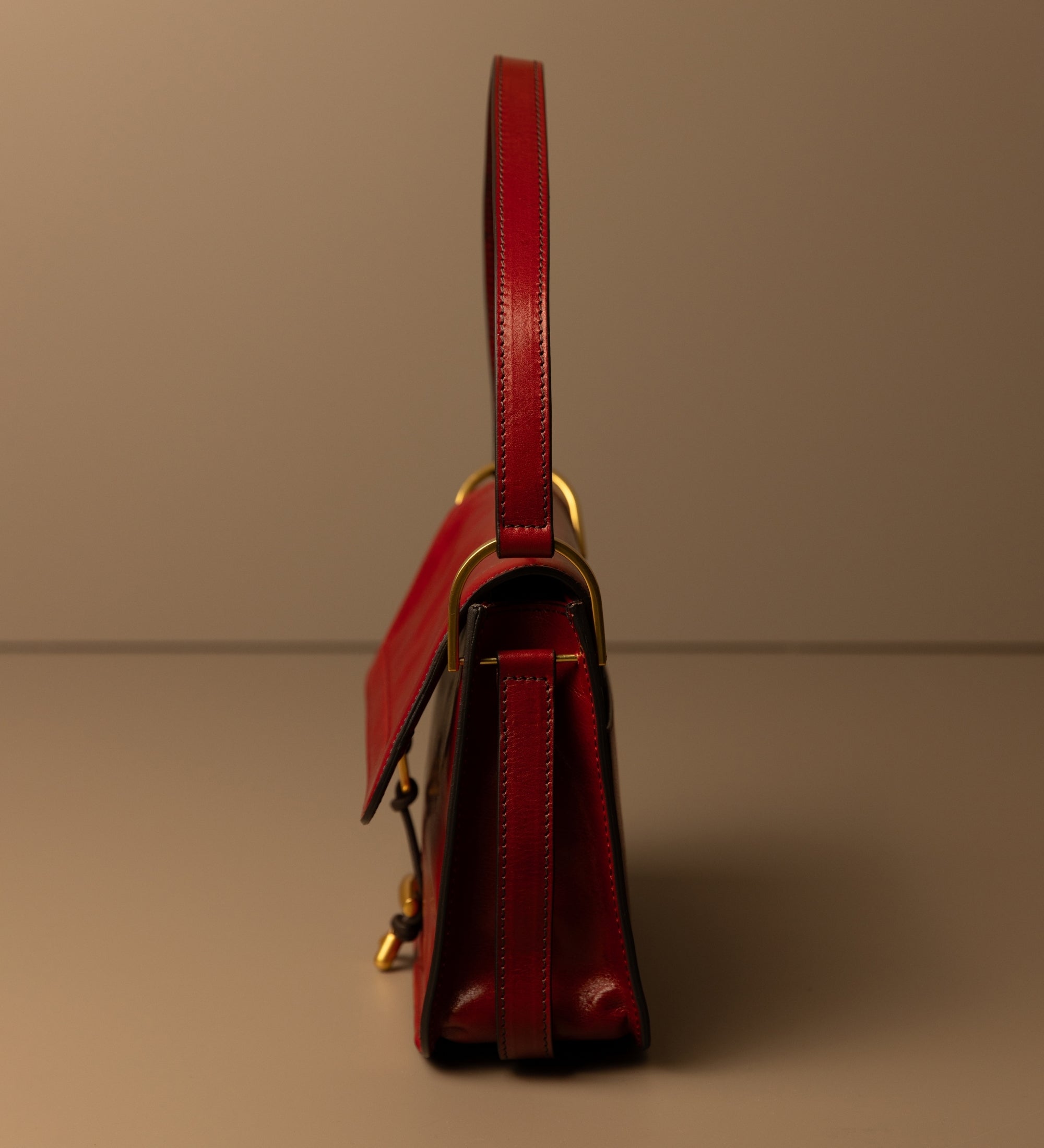 Bolso de cuero con solapa para mujer: Possession