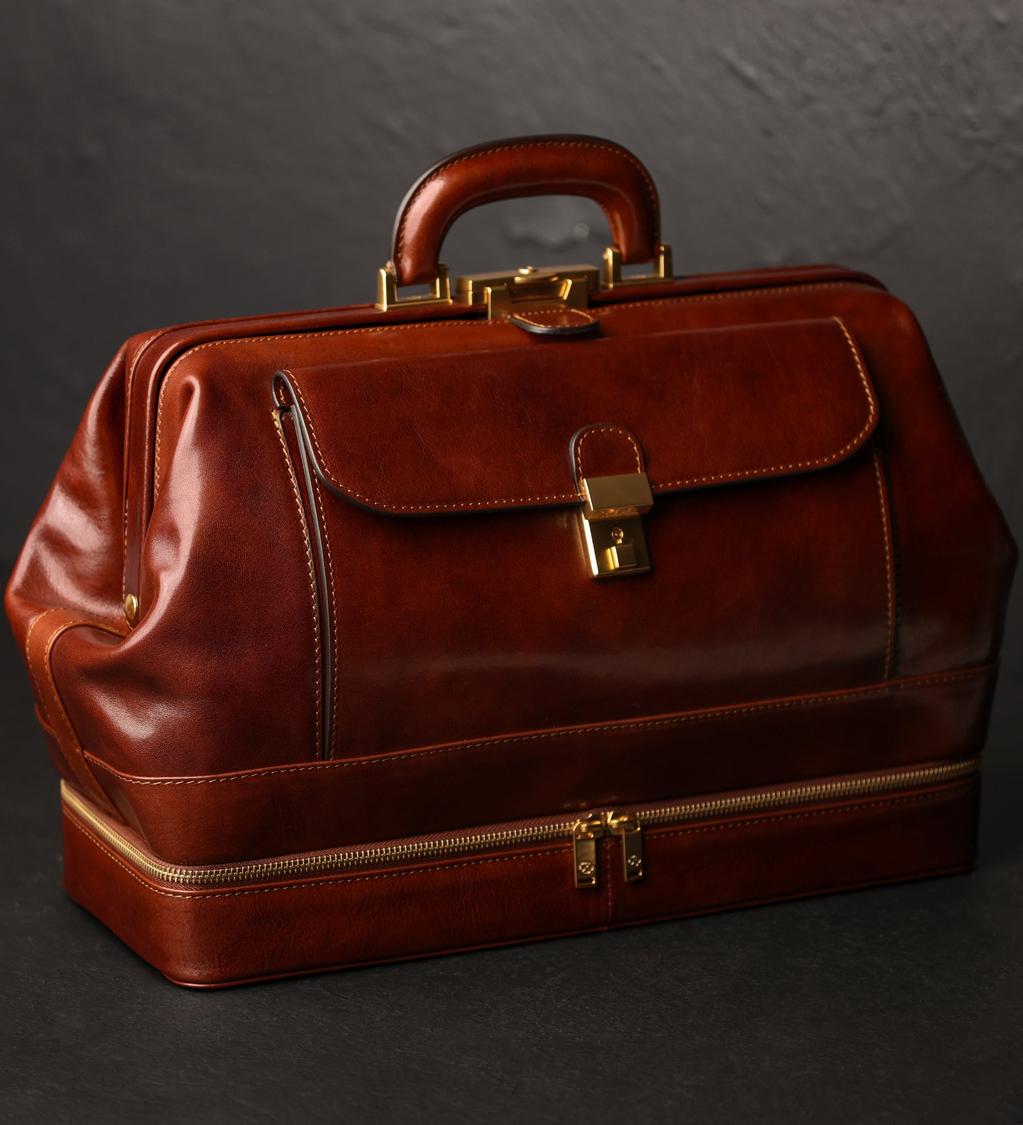 Bolso de médico de cuero italiano grande: The Master and Margarita