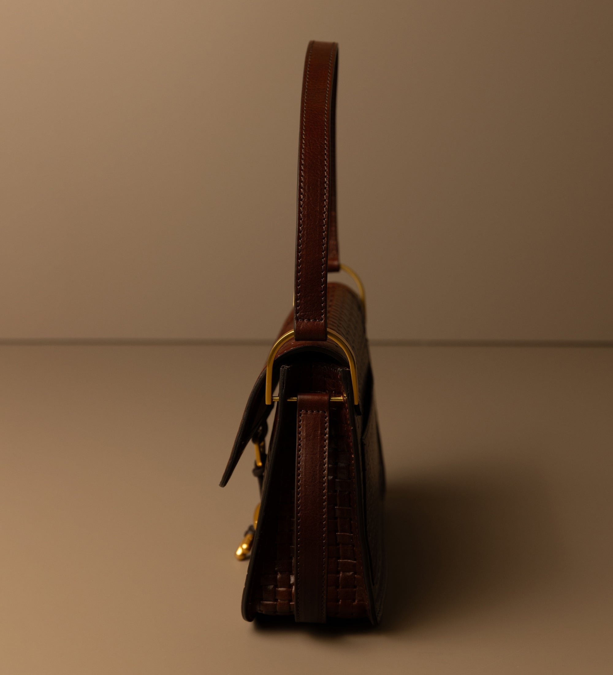 Bolso de cuero con solapa para mujer: Possession