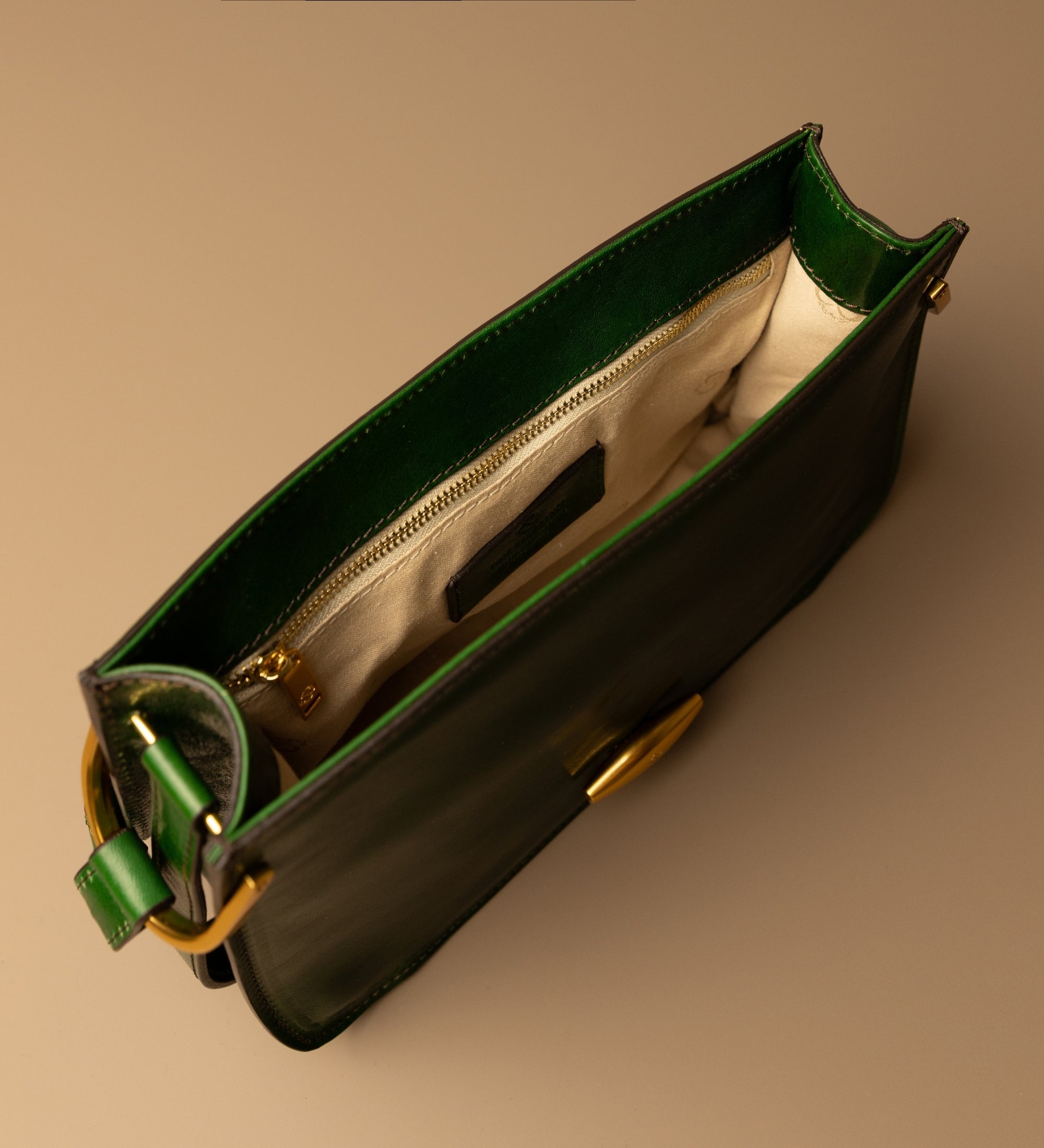 Bolso de cuero con solapa para mujer: Possession