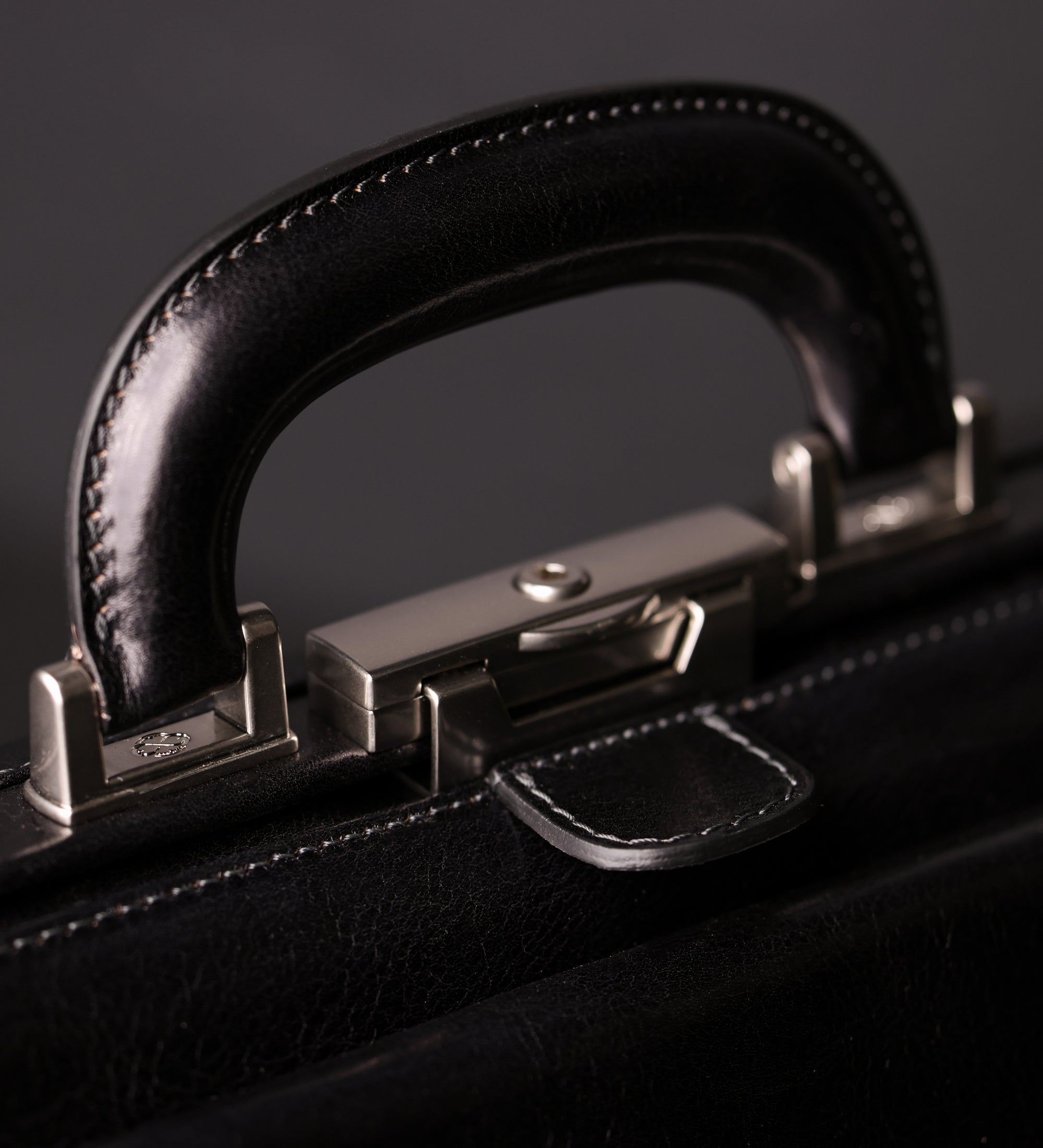 Bolso de médico de cuero italiano grande: The Master and Margarita