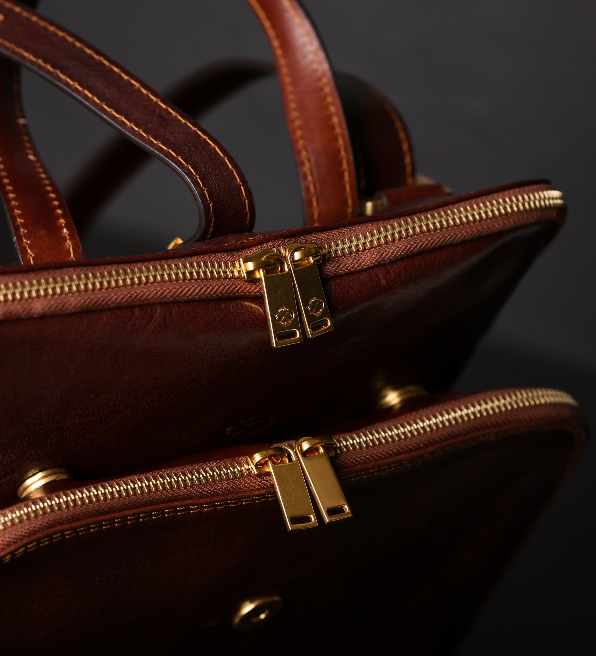 Bolso de hombro/mochila de cuero convertible para mujer: Clarissa