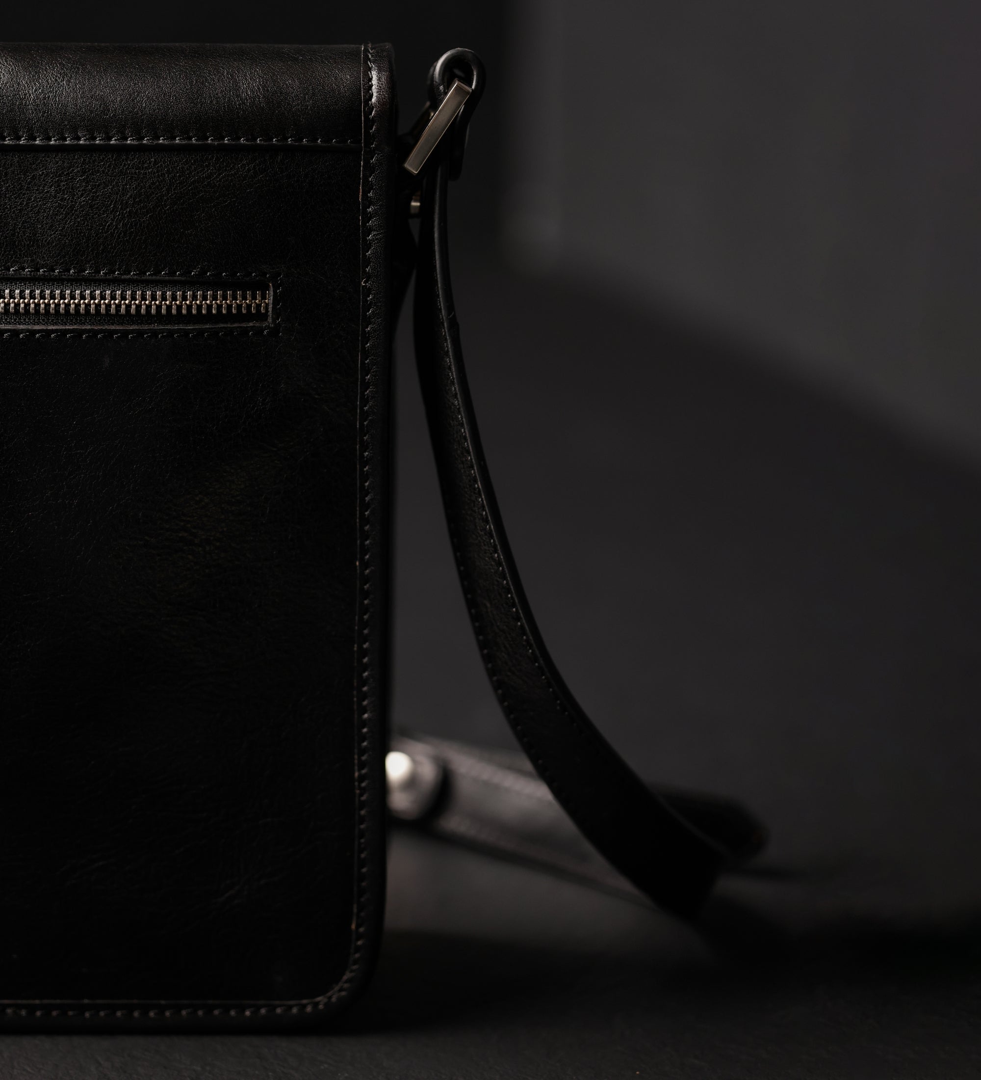 Bolso bandolera de cuero pequeño: On The Road