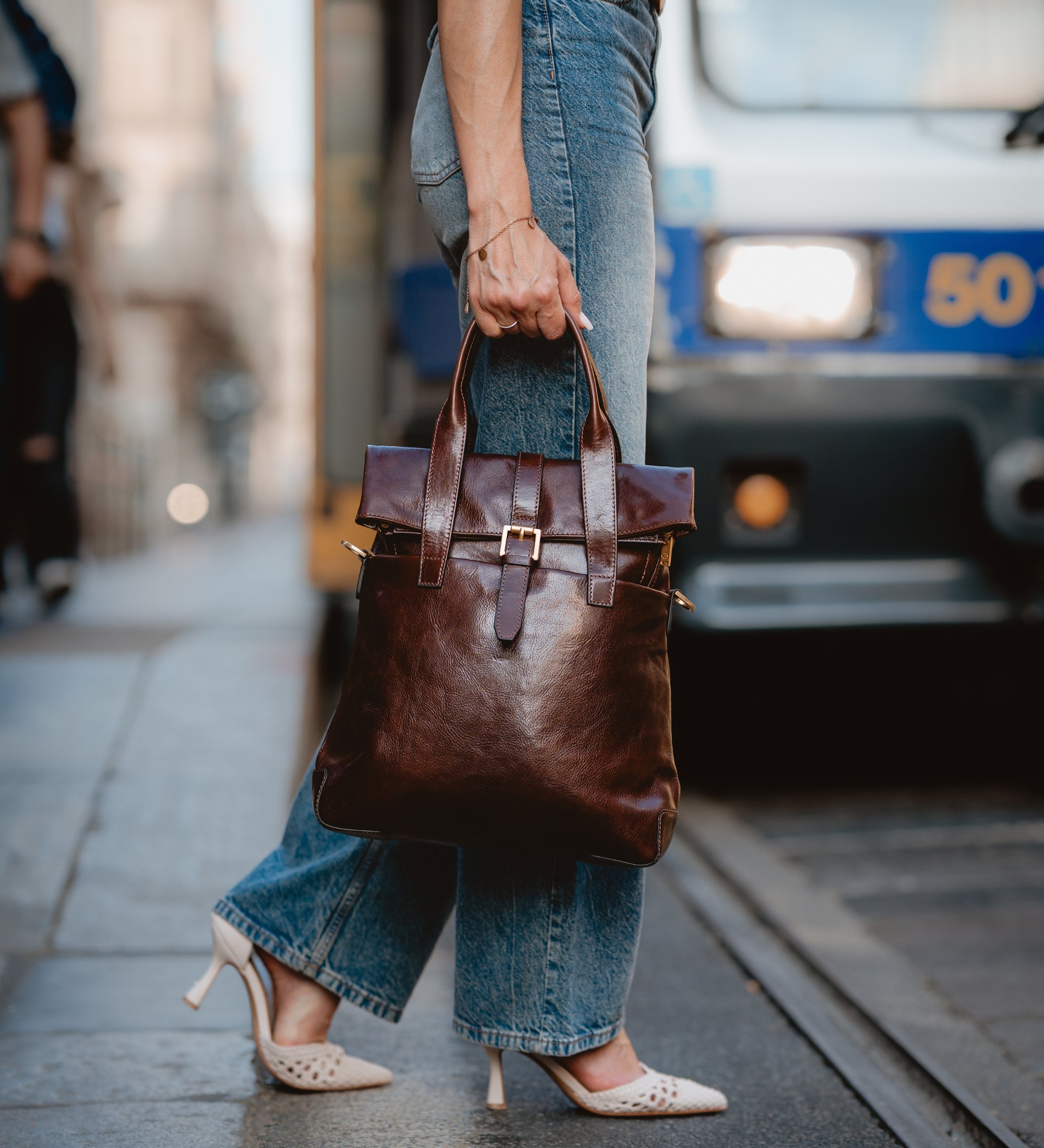 Bolso de hombro/mochila de cuero convertible para mujer: The Awakening