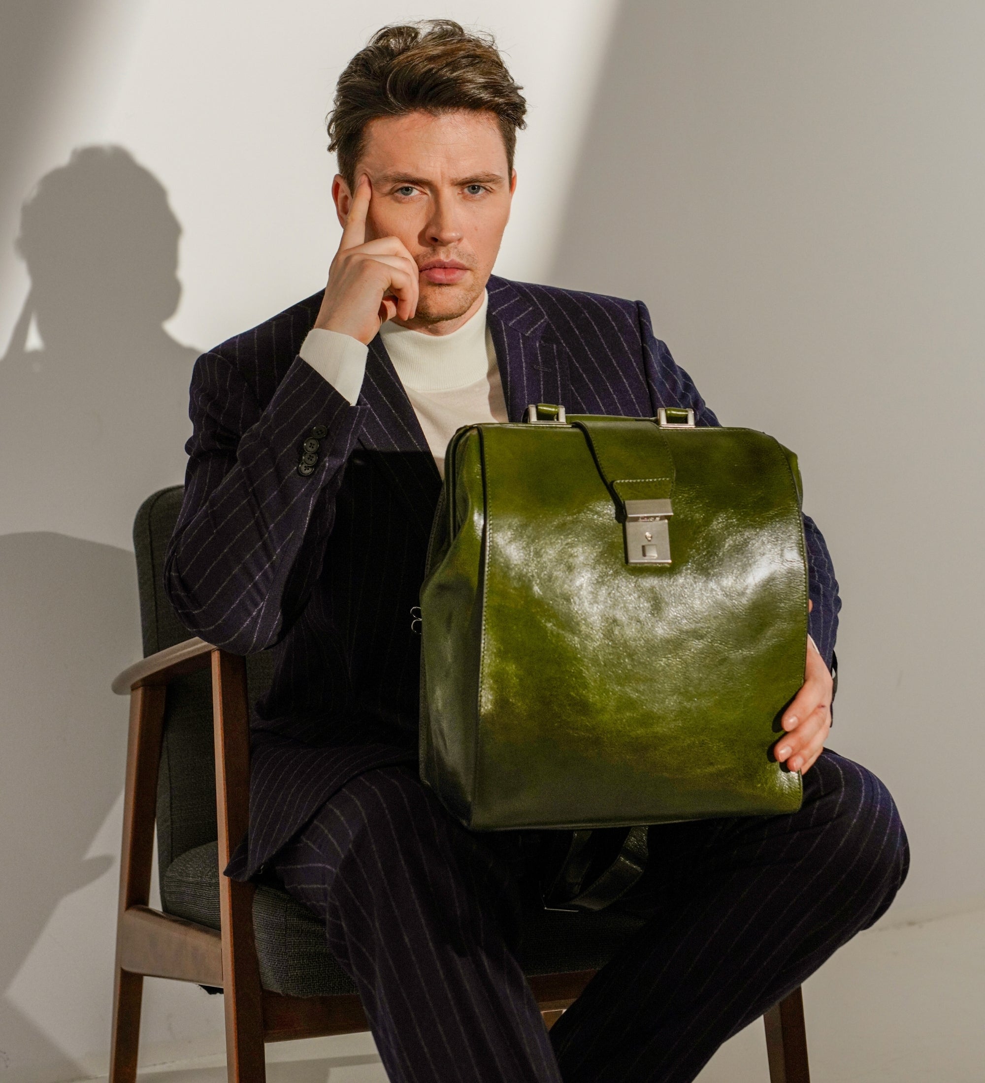 Mochila de cuero: A Brief Story of Time