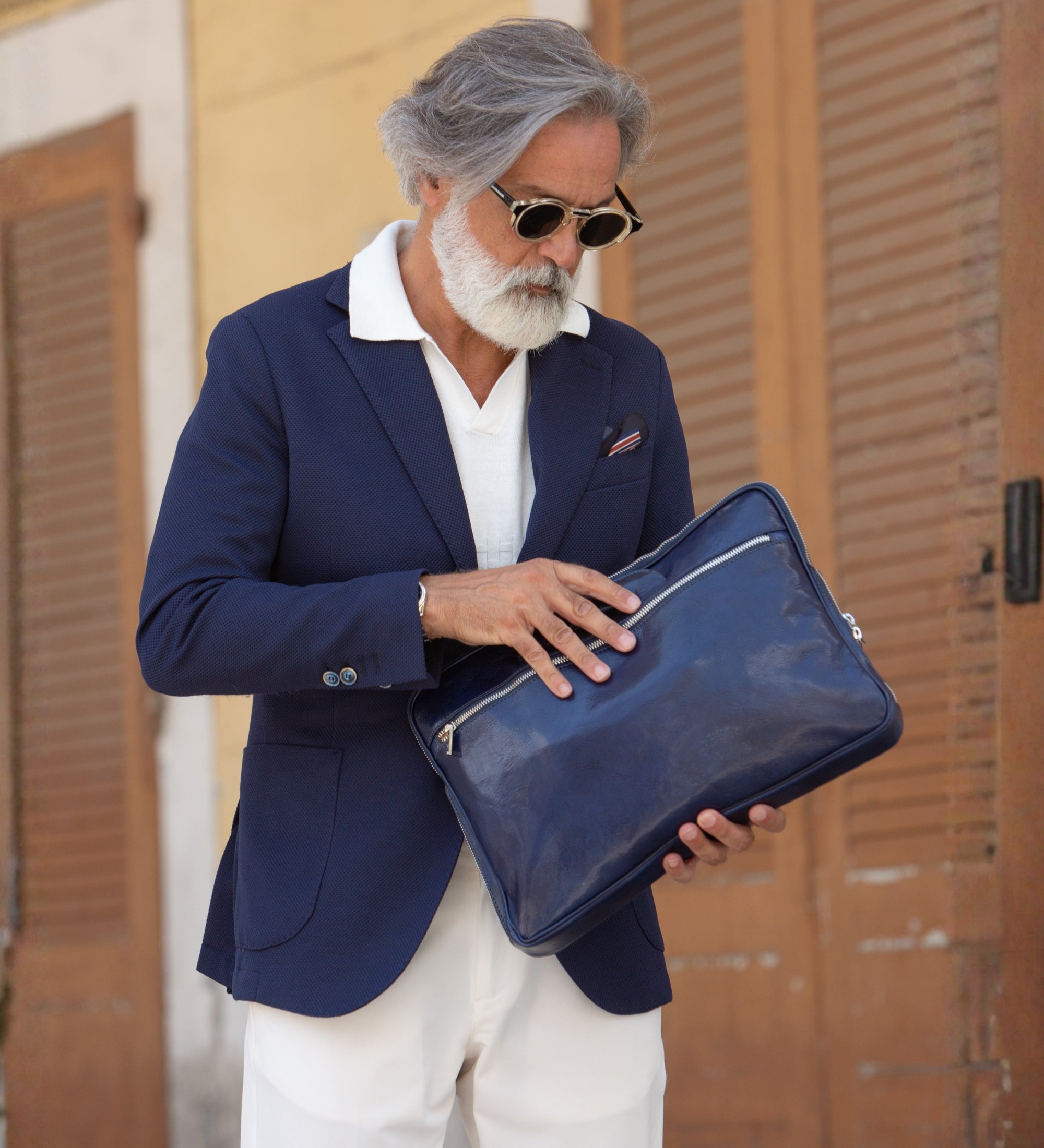 Bolso para portátil/maletín de cuero: Brave New World