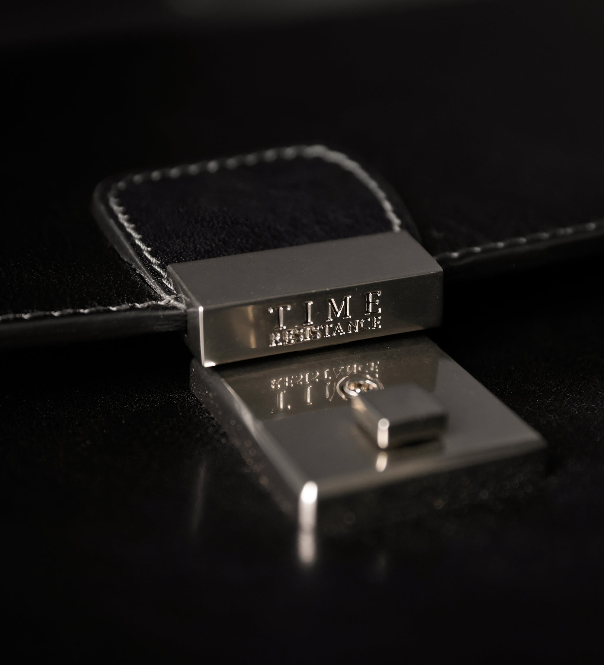 Maletín de cuero grande: Invisible Man