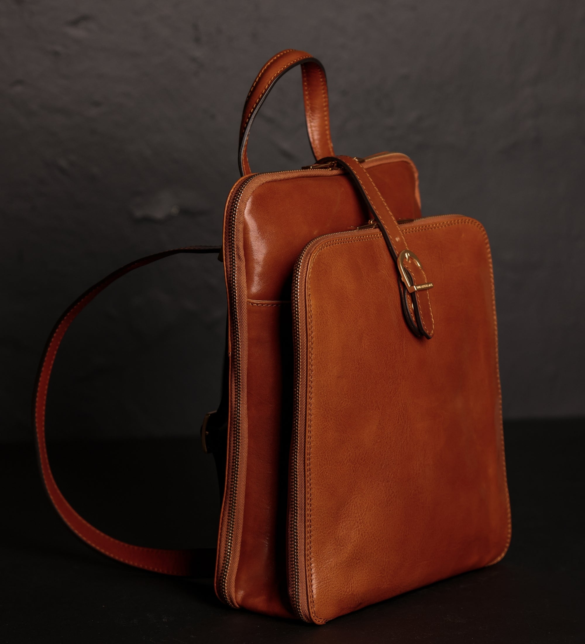 Bolso de hombro/mochila de cuero convertible para mujer: Clarissa