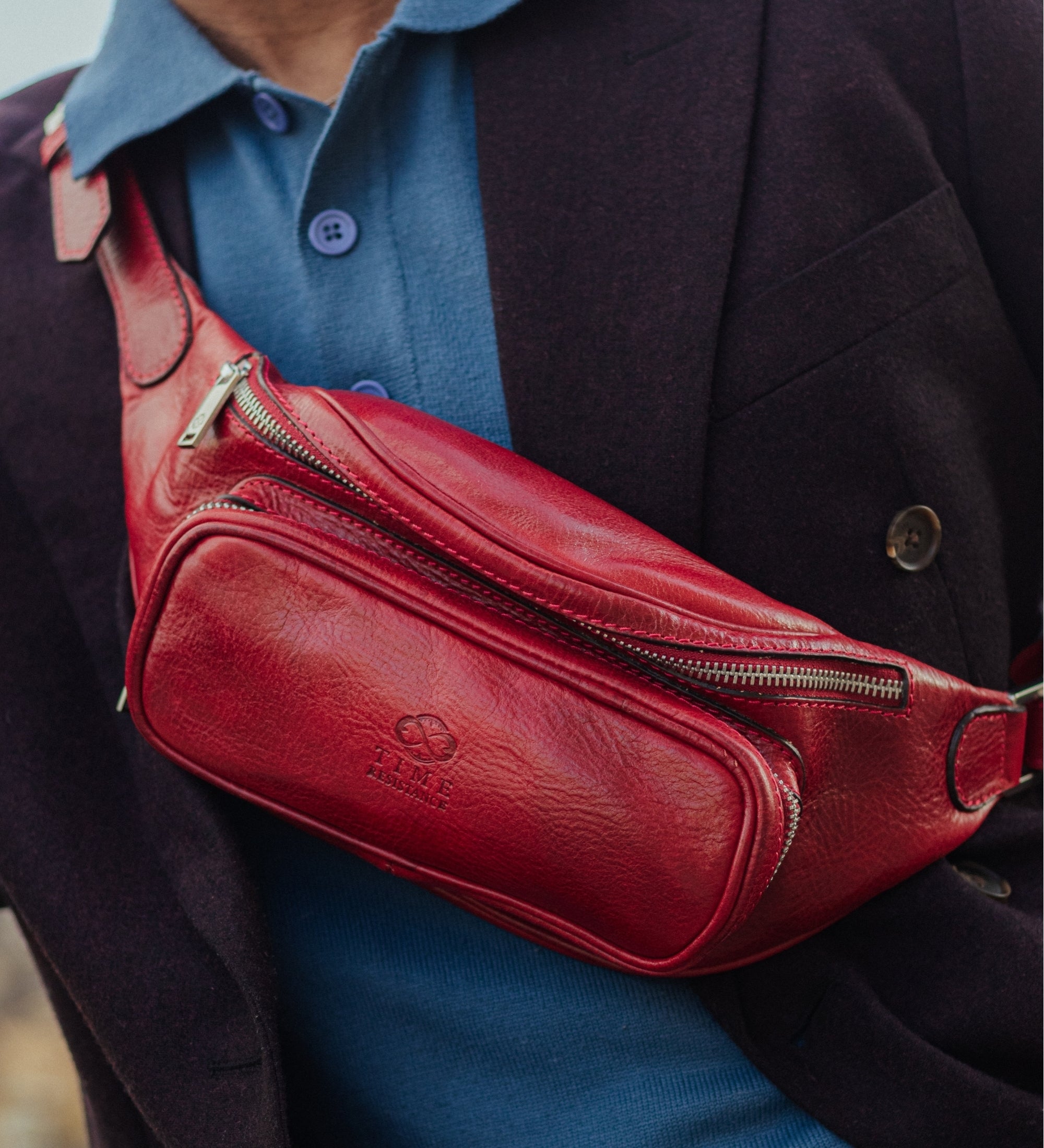 Riñonera/sling bag de cuero: Independent People