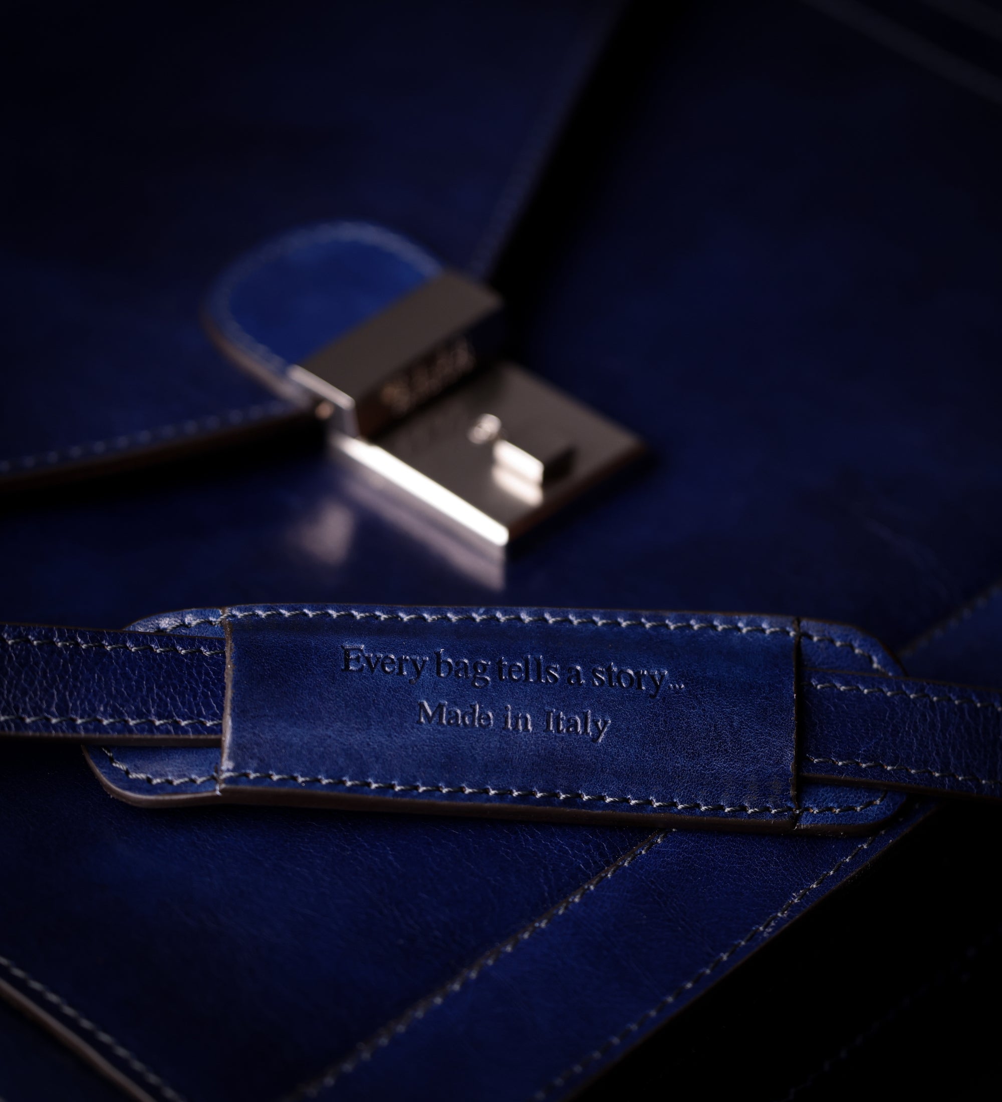 Maletín de cuero de diseño clásico: The Magus