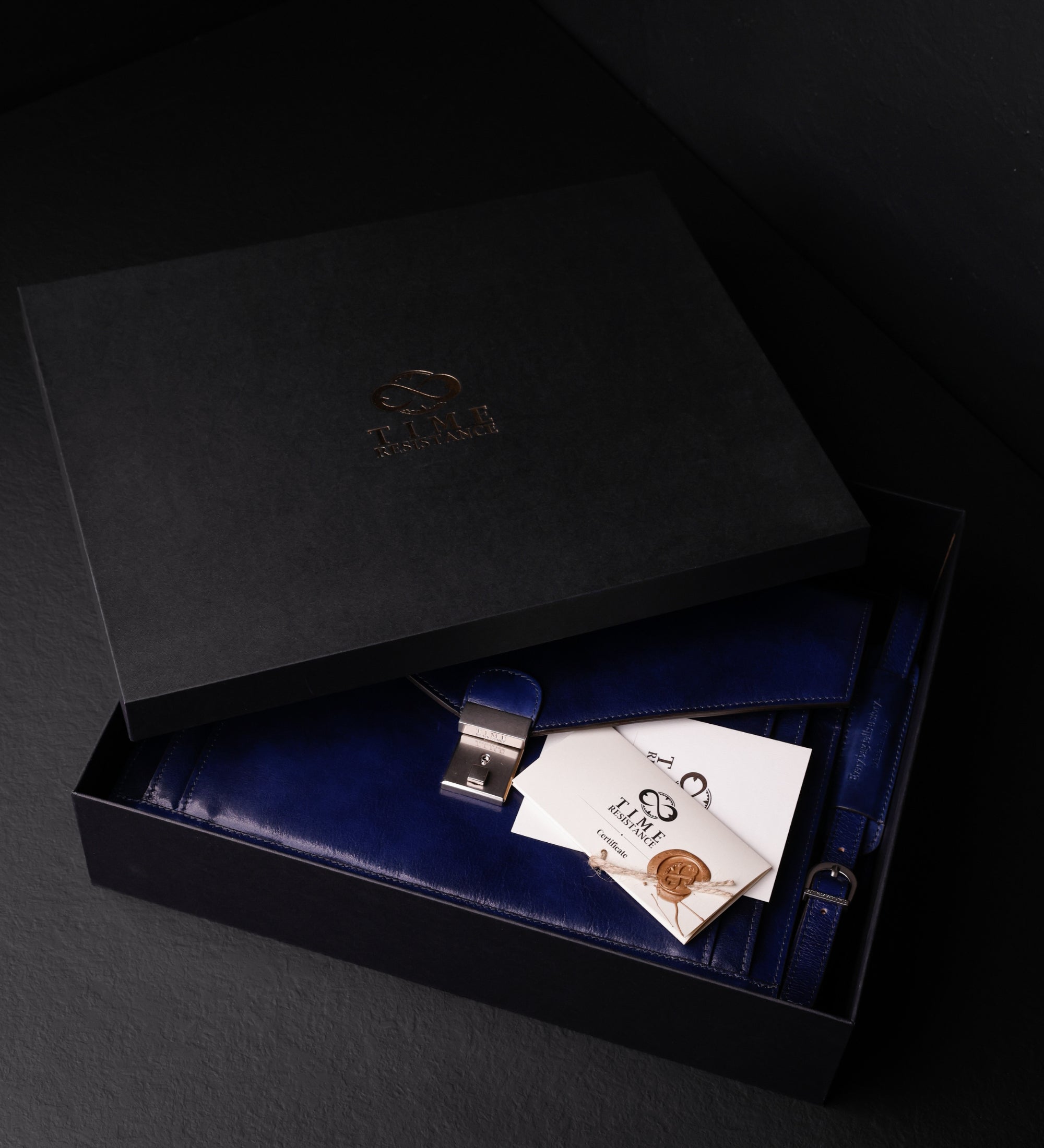 Maletín de cuero de diseño clásico: The Magus