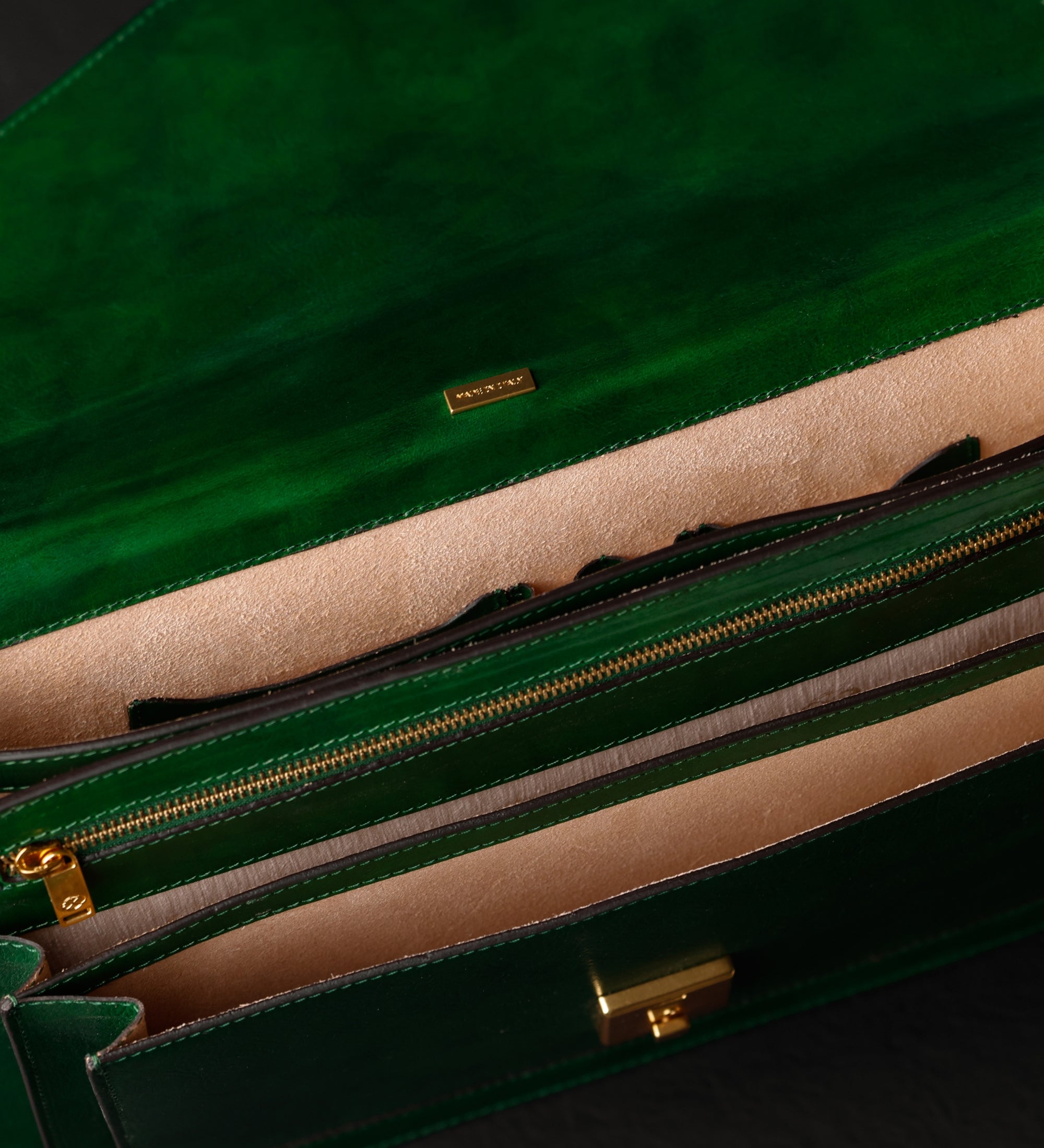 Maletín de cuero de diseño clásico: The Magus