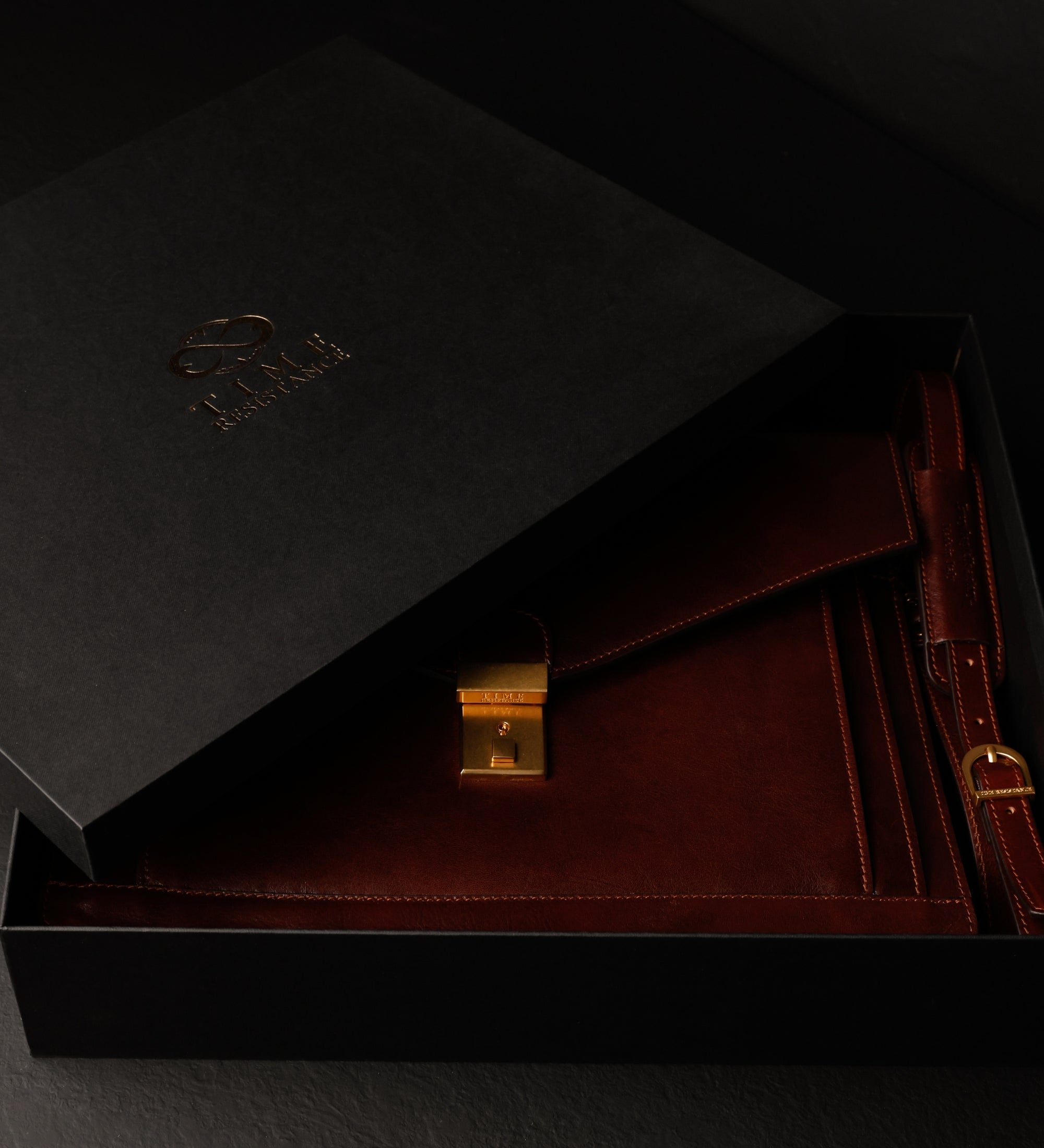 Maletín de cuero de diseño clásico: The Magus