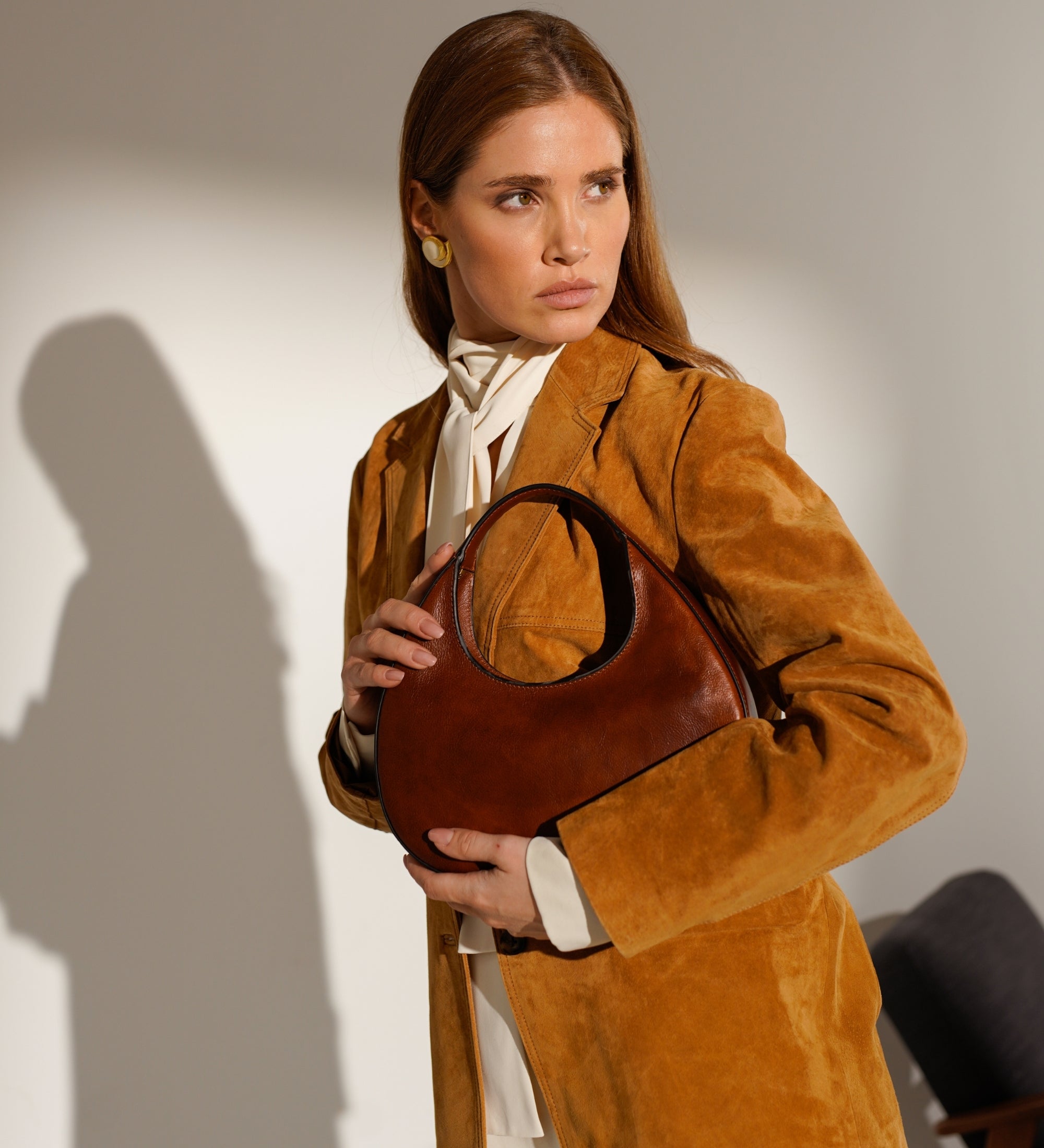 Bolso de mano medialuna de cuero para mujer:The Moonstone