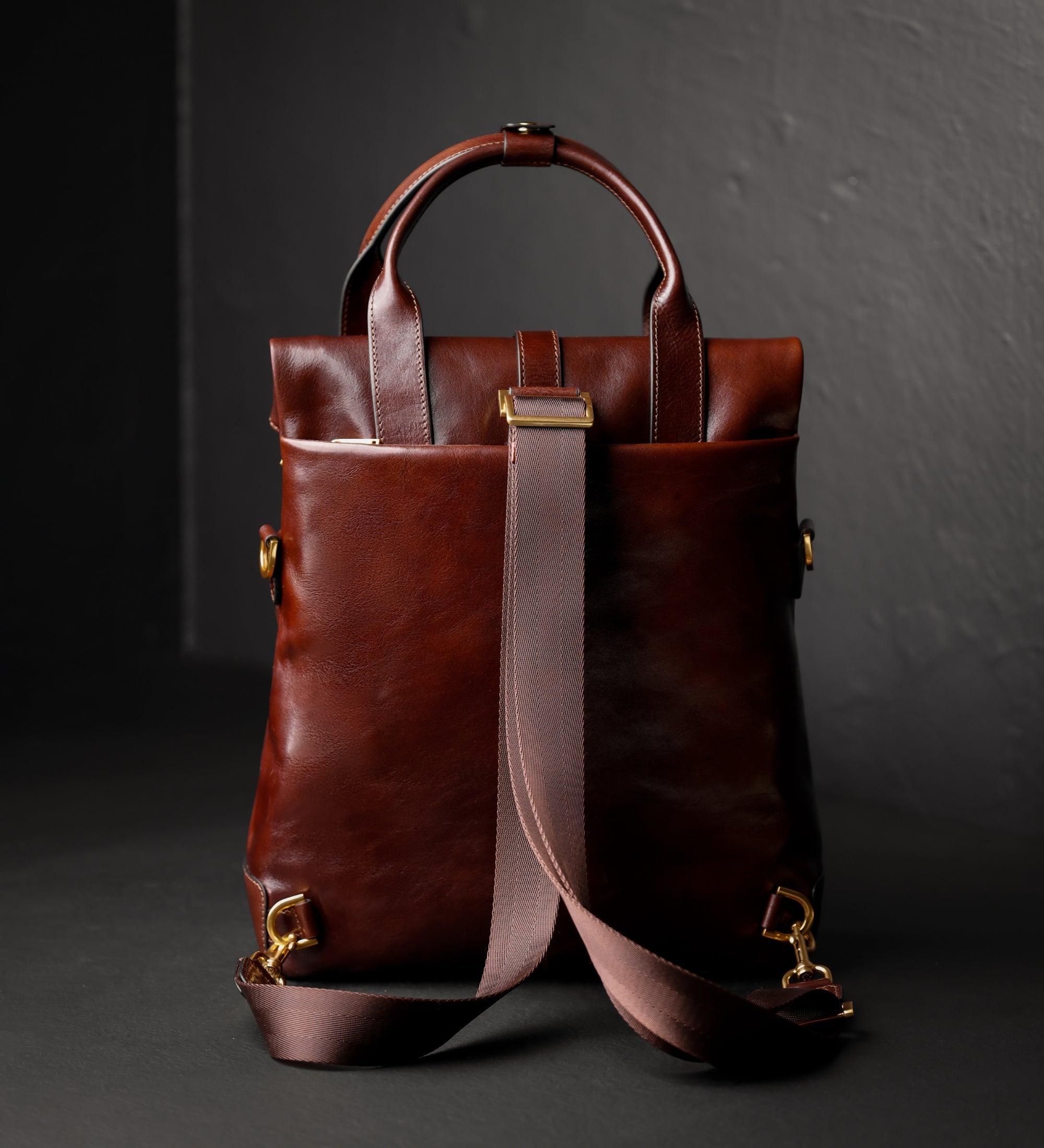 Bolso de hombro/mochila de cuero convertible para mujer: The Awakening