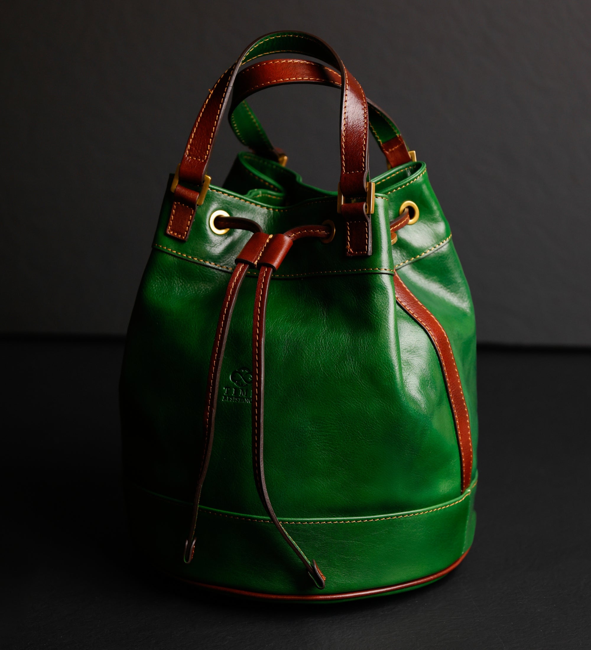 Bolso bucket de cuero para mujer: Light In August