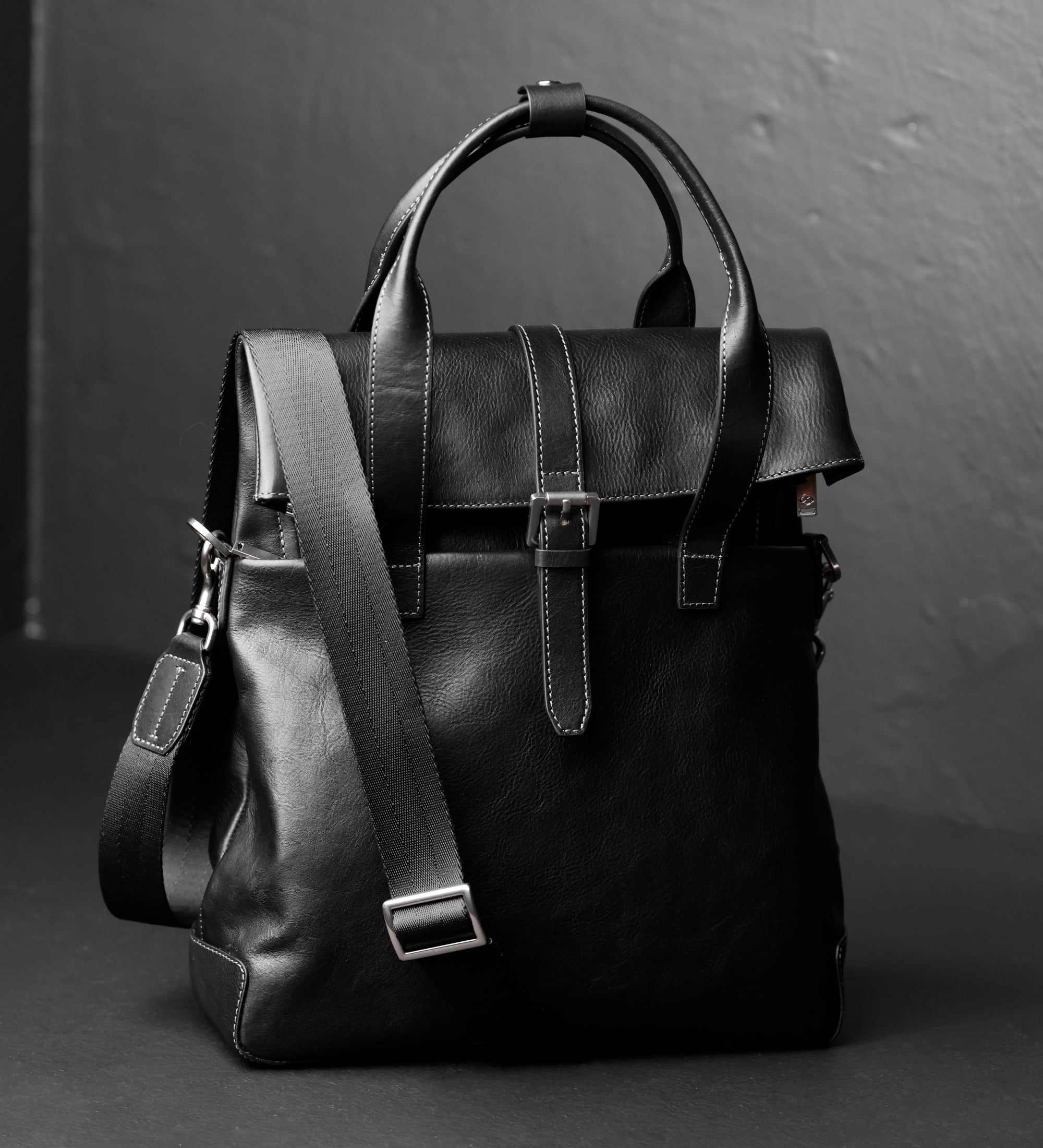 Bolso de hombro/mochila de cuero convertible para mujer: The Awakening