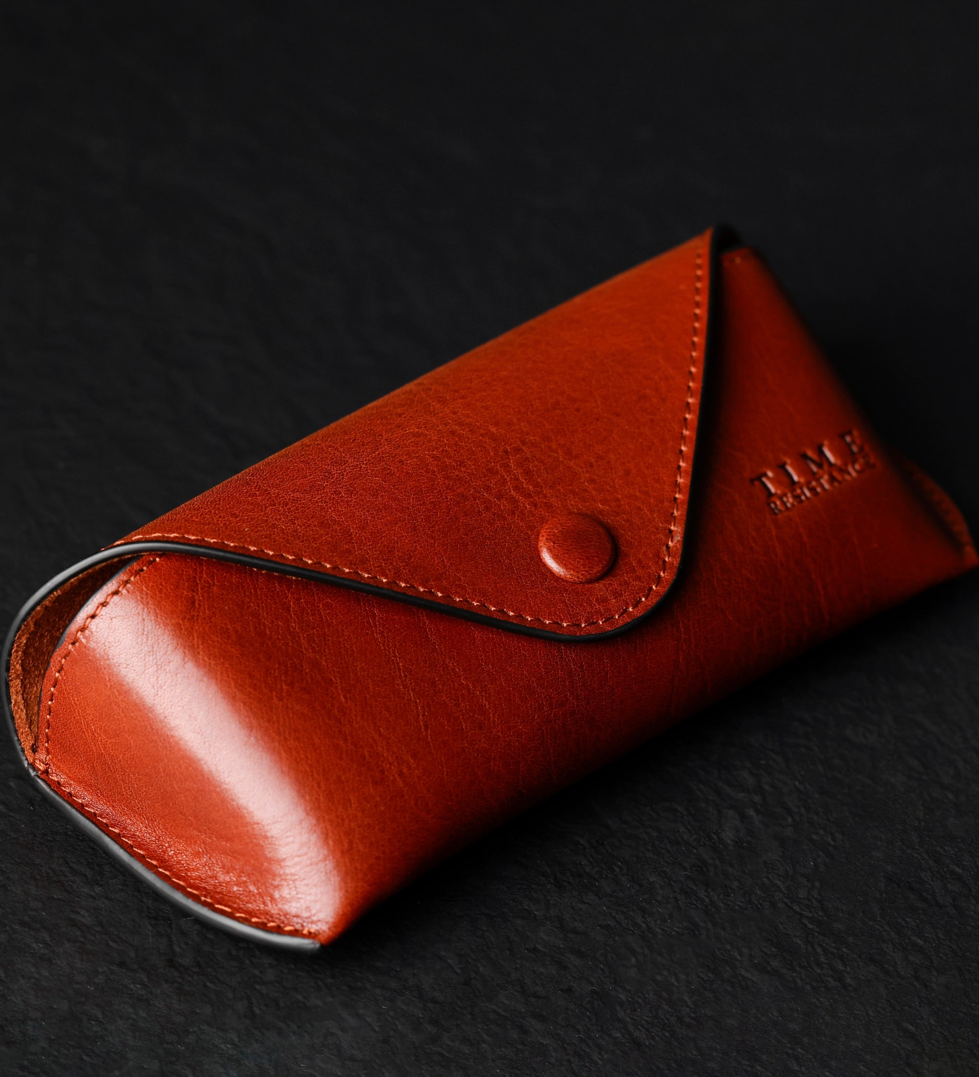 Estuche de cuero para gafas para mujer: A High Wind In Jamaica