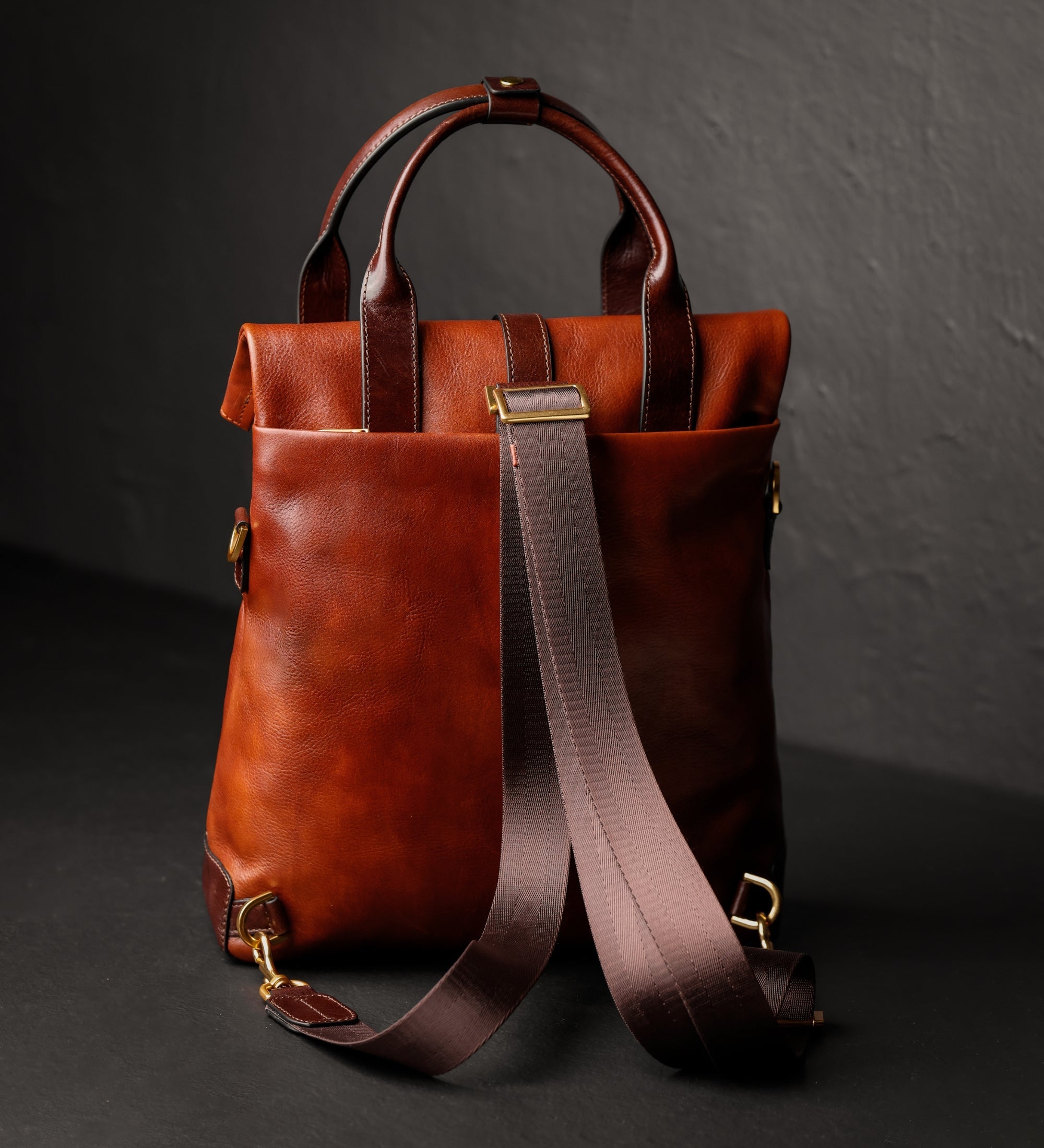 Bolso de hombro/mochila de cuero convertible para mujer: The Awakening