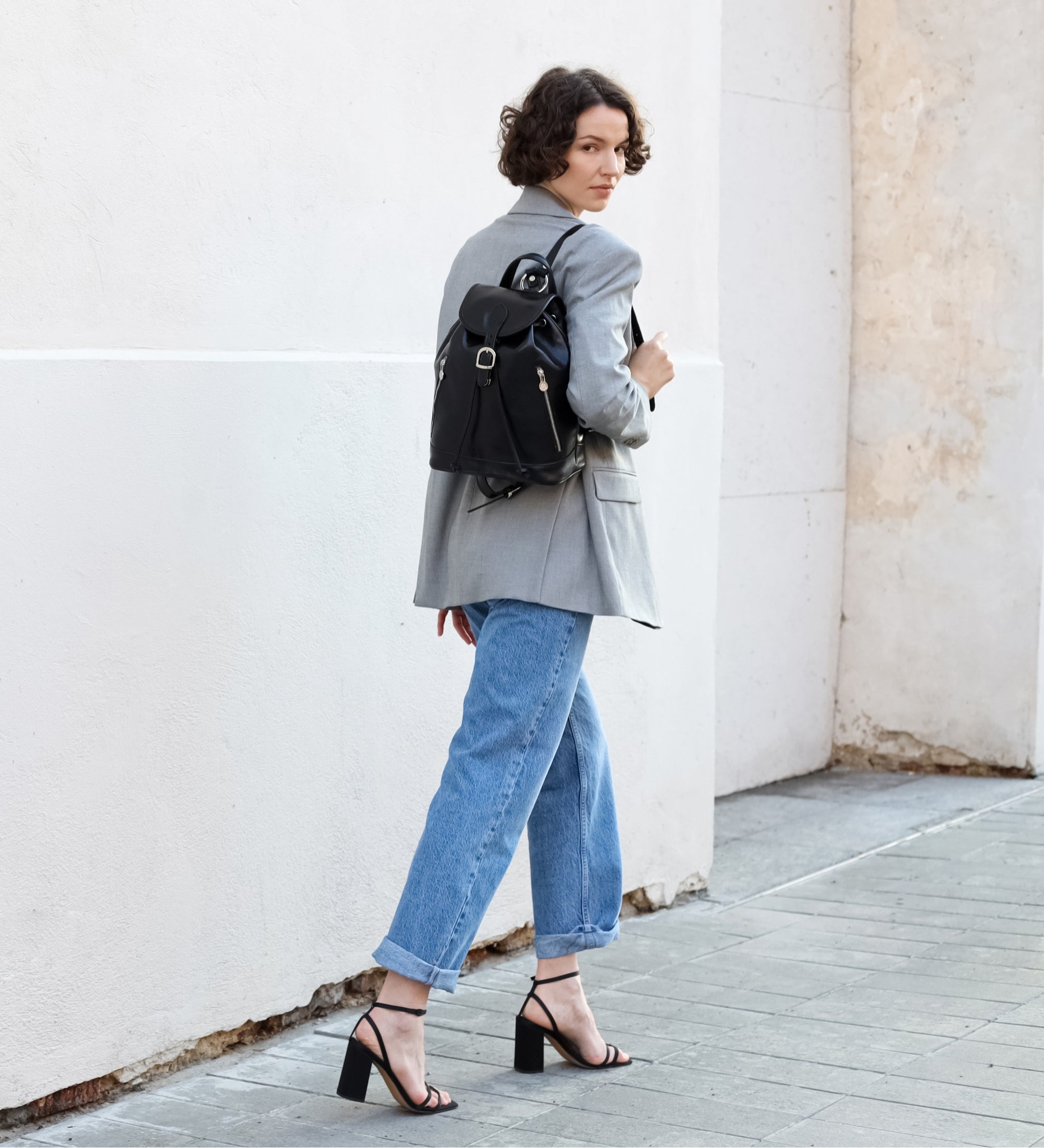 Mochila de cuero para mujer: White Noise