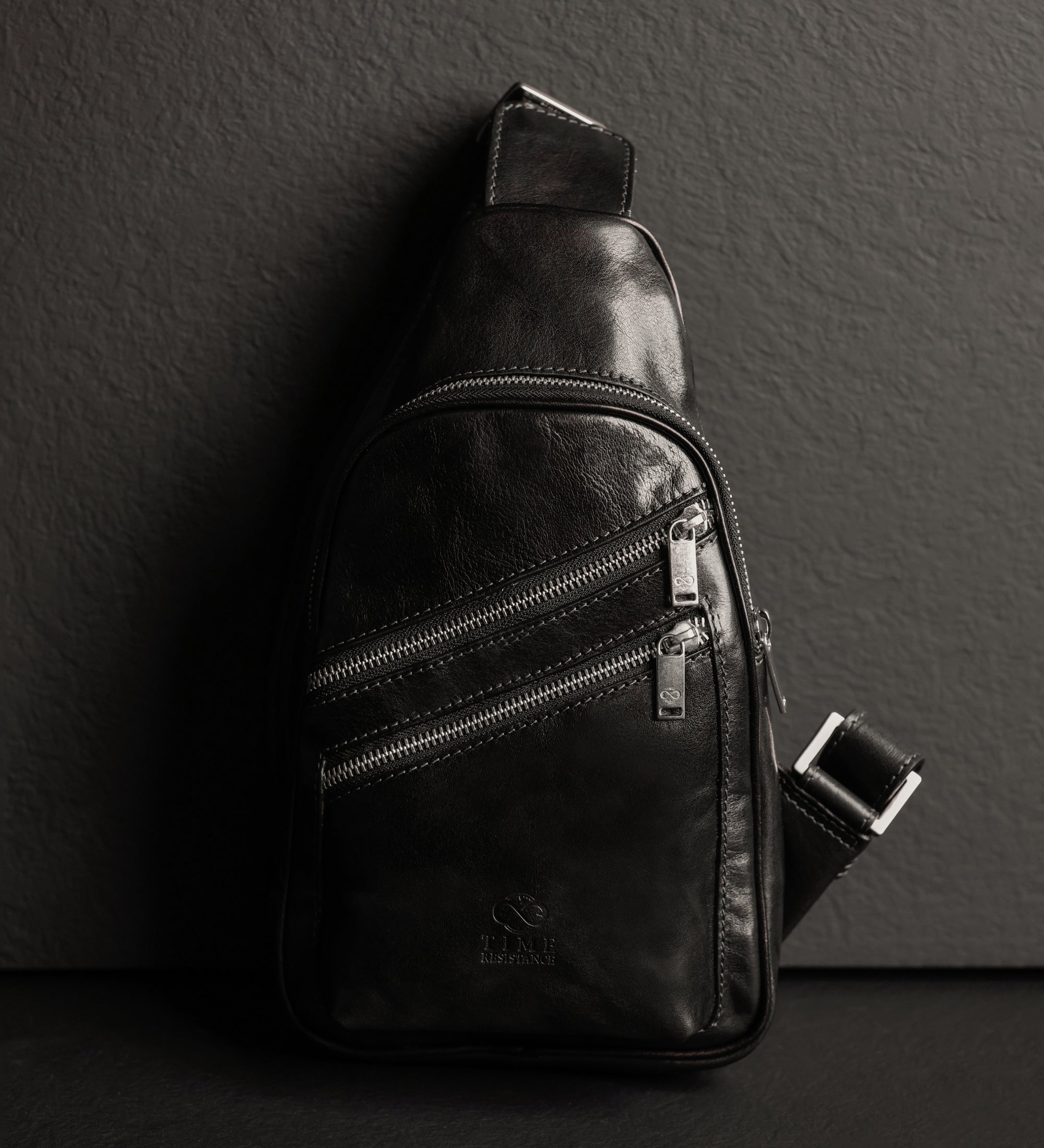 Sling bag de cuero: Catch-22
