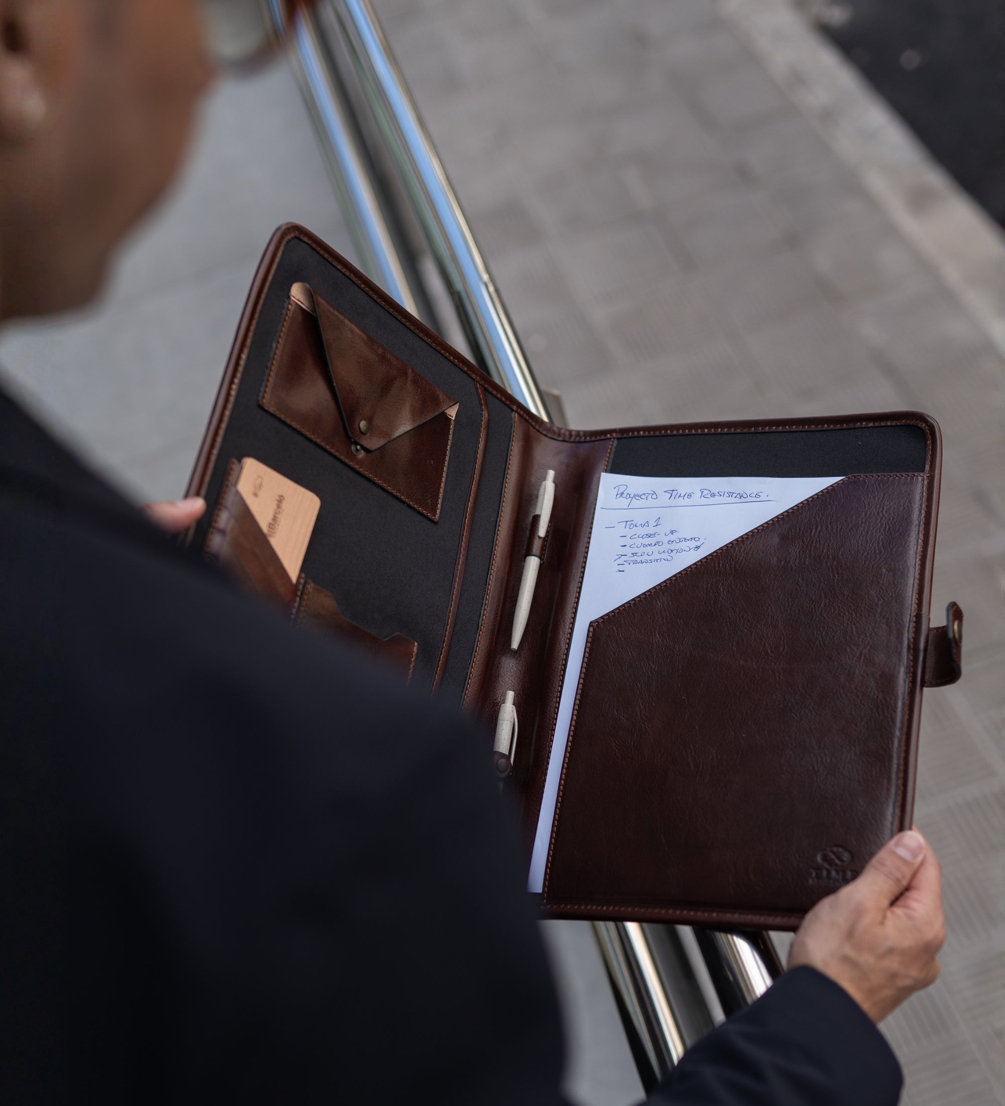 Organizador portadocumentos A4 de cuero: The Call of the Wild