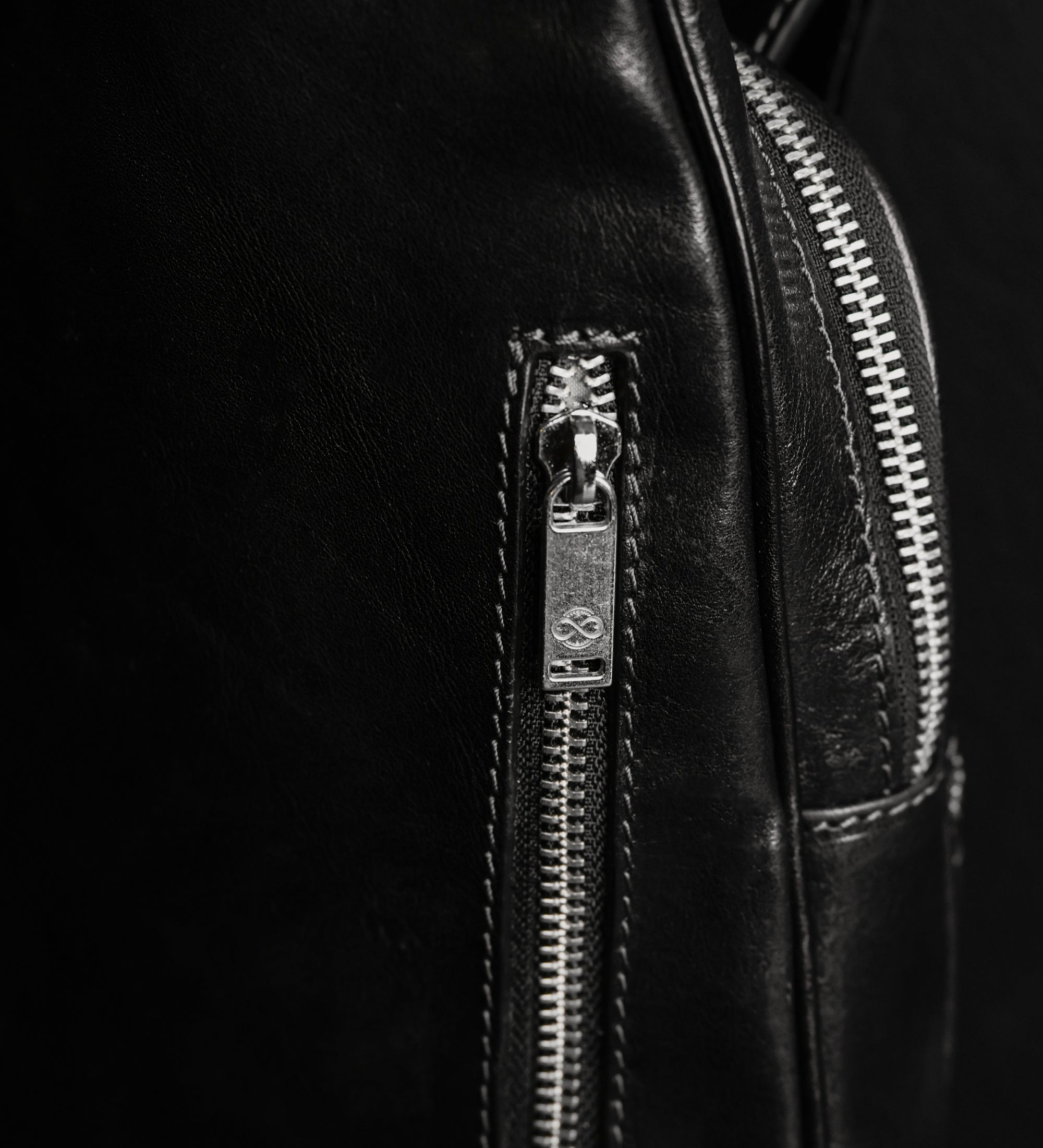 Sling bag de cuero: Catch-22