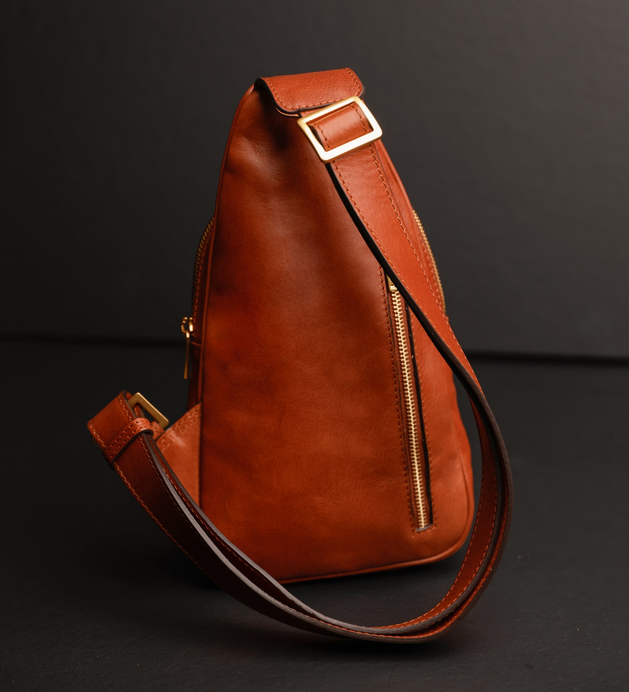 Sling bag de cuero: Catch-22