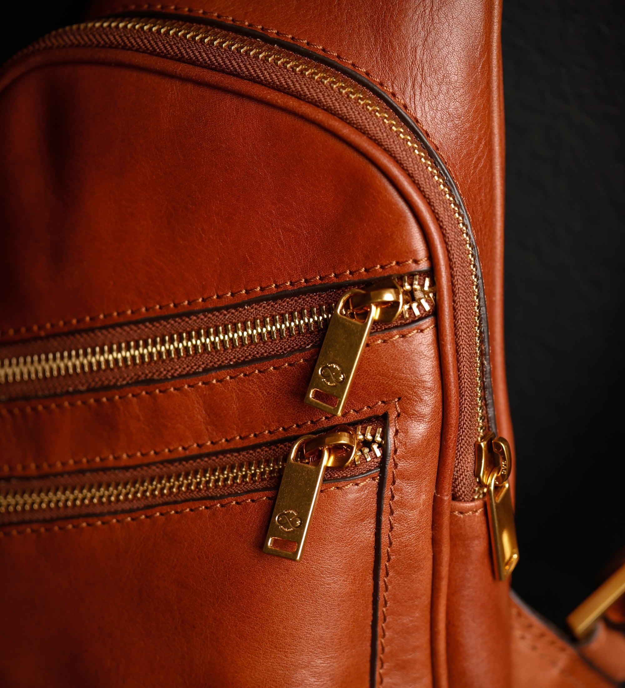 Sling bag de cuero: Catch-22